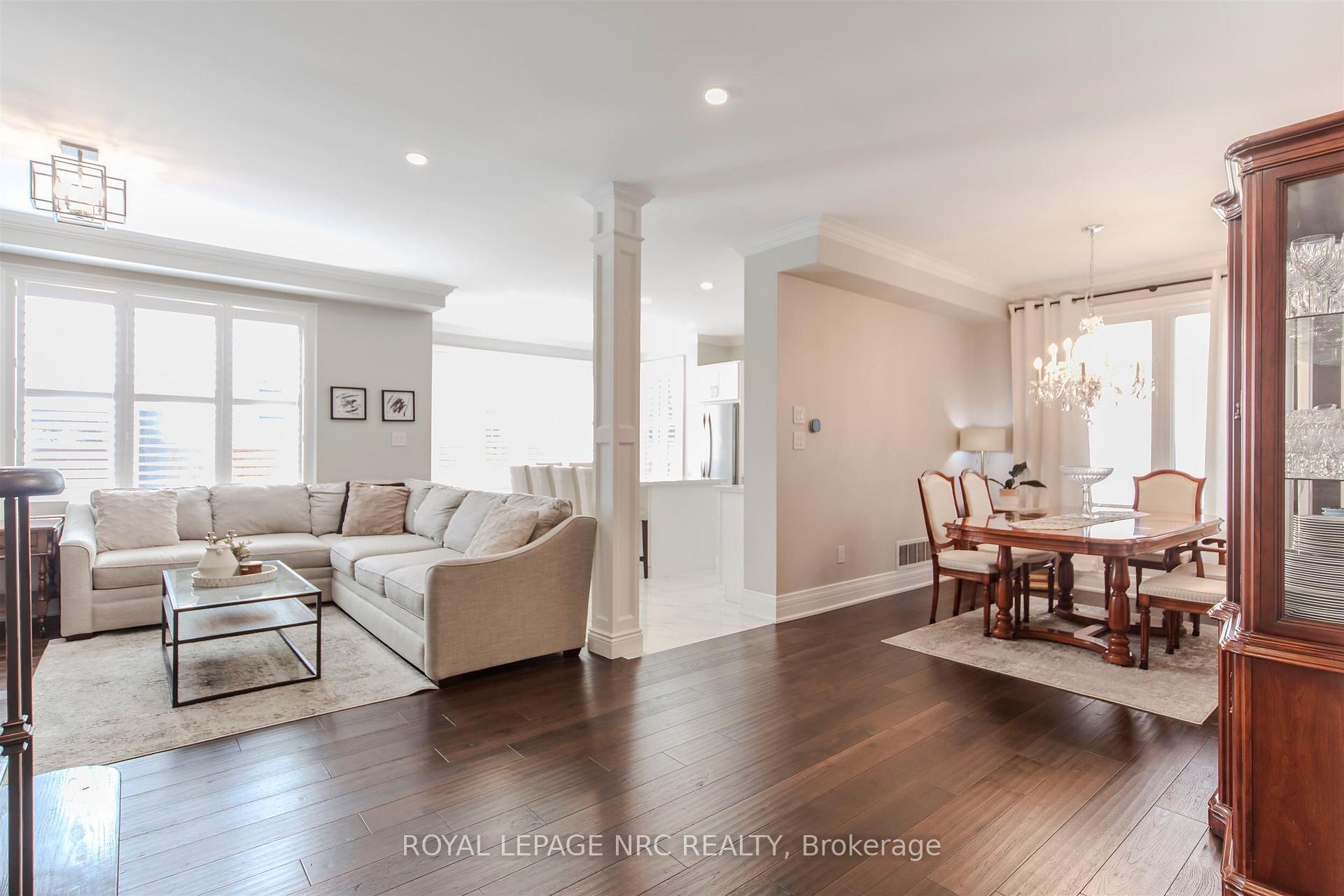 Photo 21 of 29 Grapevine Drive, Vaughan, Vellore Village — HOMEH