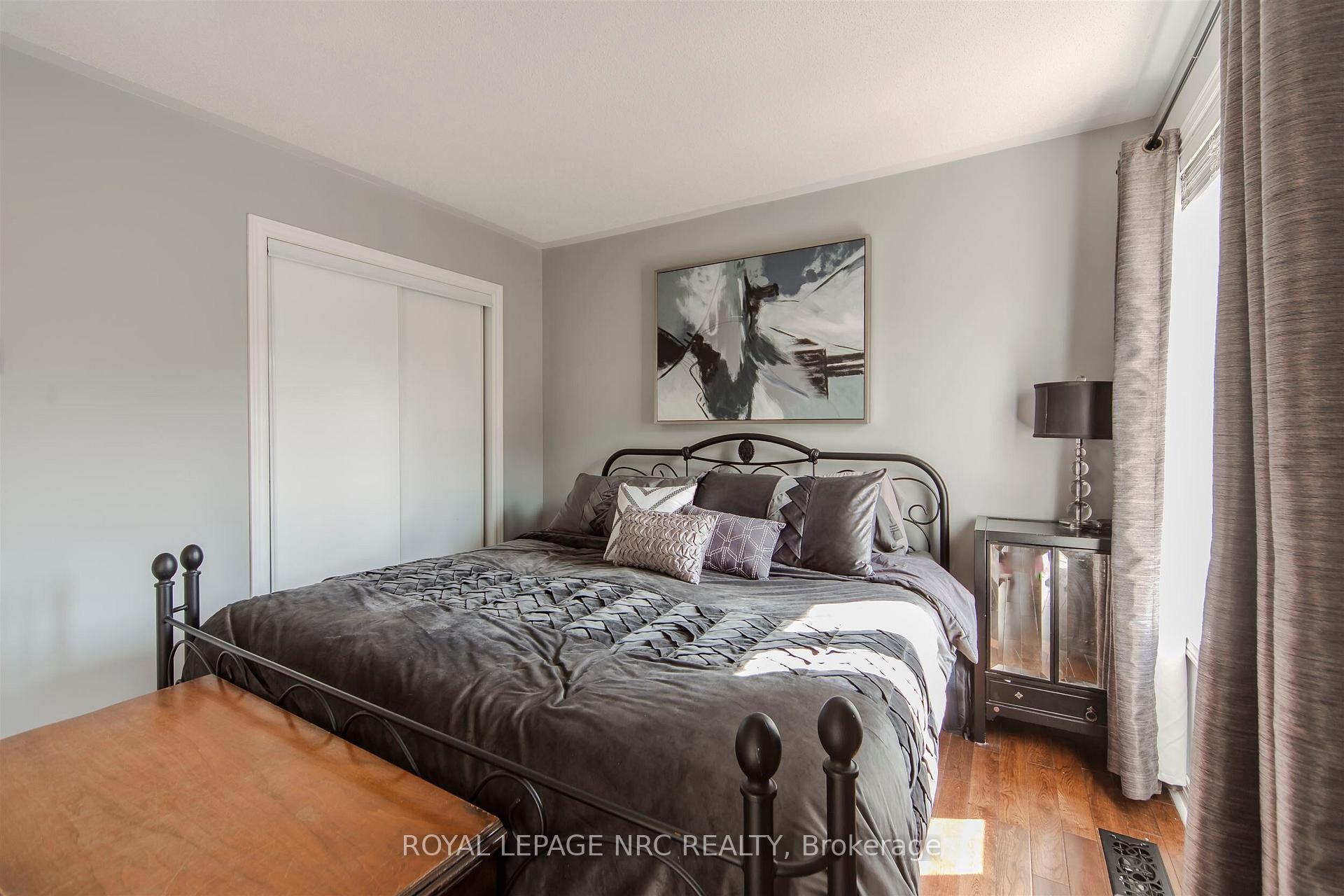 Photo 29 of 29 Grapevine Drive, Vaughan, Vellore Village — HOMEH