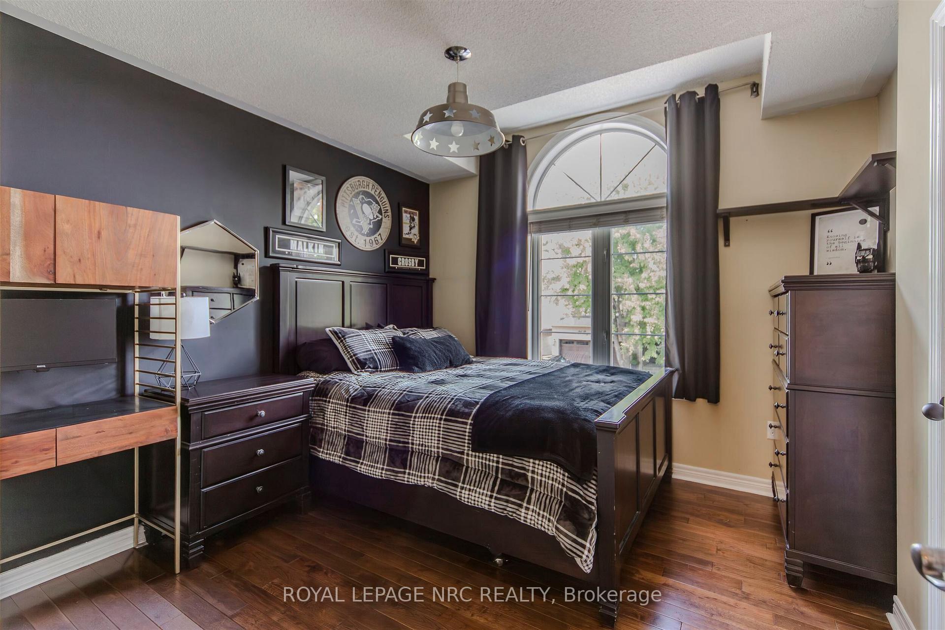Photo 33 of 29 Grapevine Drive, Vaughan, Vellore Village — HOMEH