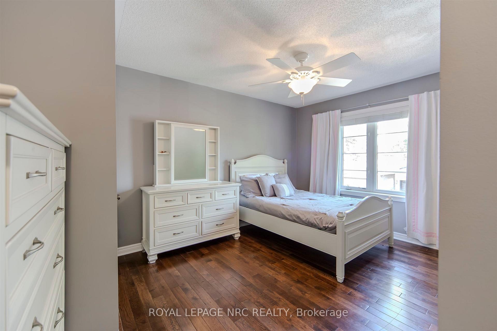 Photo 35 of 29 Grapevine Drive, Vaughan, Vellore Village — HOMEH
