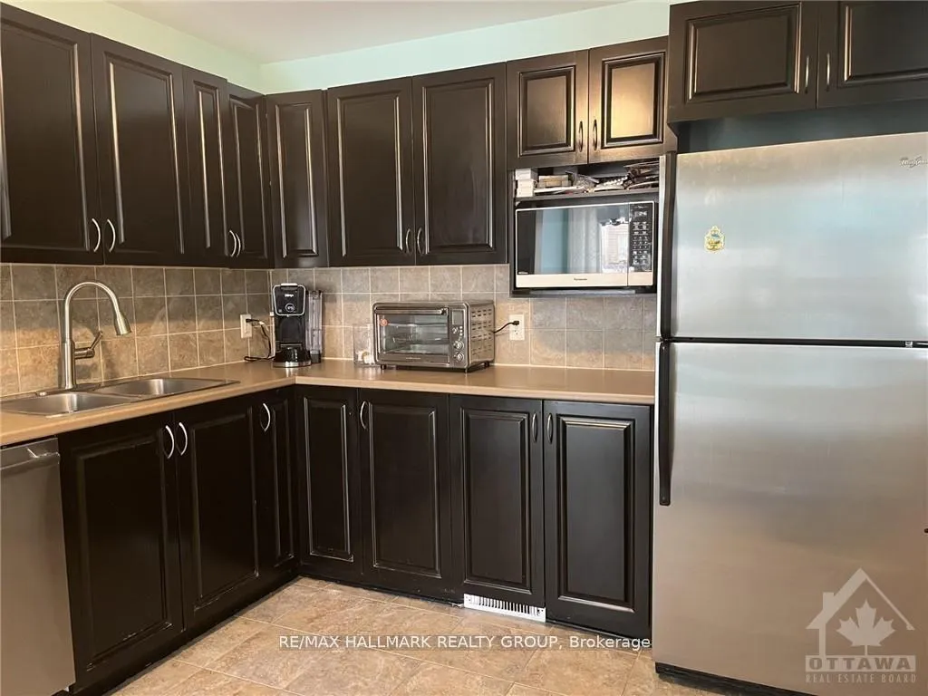 Photo 2 of 123 Garrity Crescent, Ottawa, Barrhaven - Strandherd — HOMEH