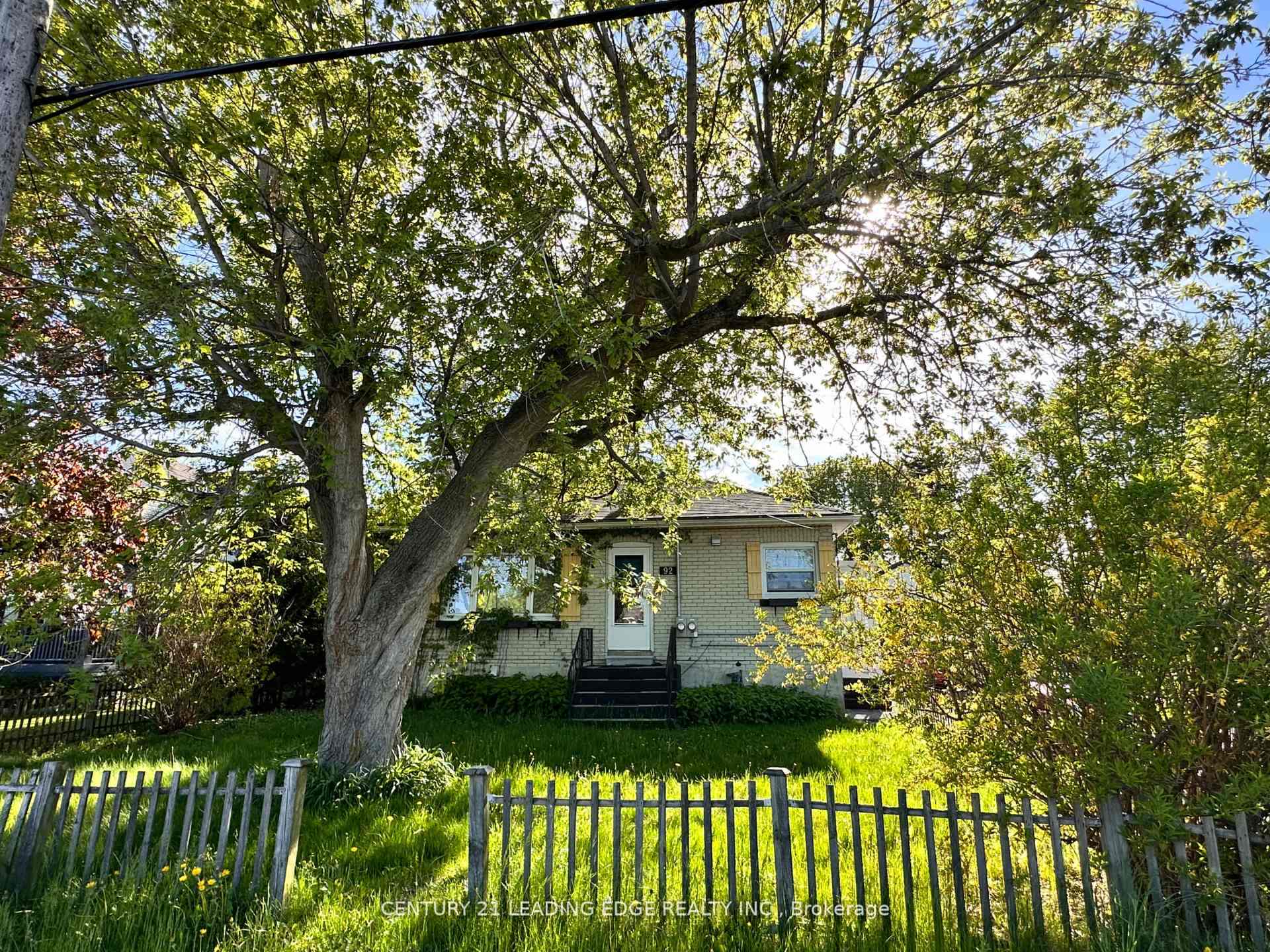 Photo 1 of Unit BSMT, 92 Thickson Road N, Whitby, Blue Grass Meadows — HOMEH