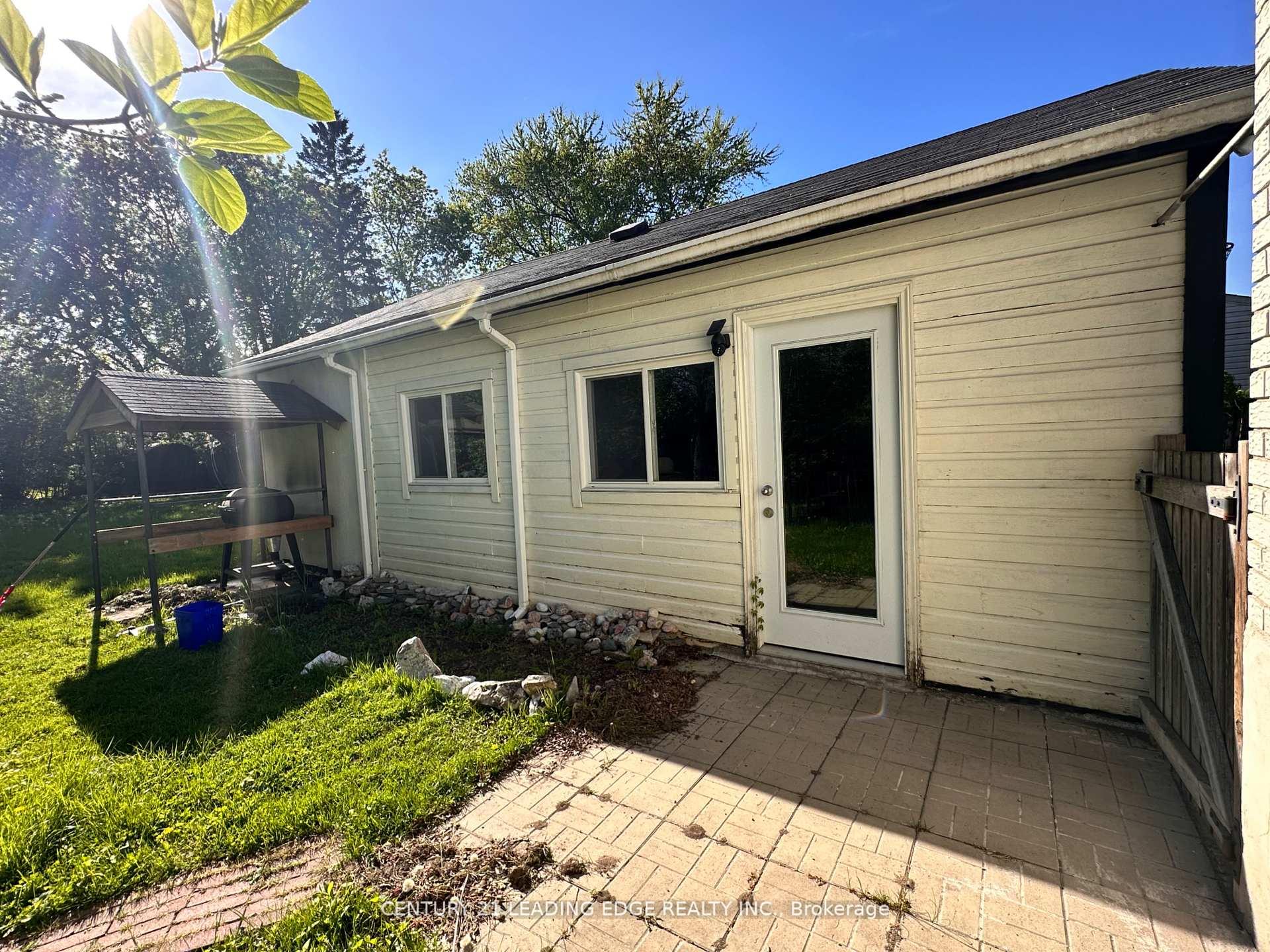 Photo 10 of Unit BSMT, 92 Thickson Road N, Whitby, Blue Grass Meadows — HOMEH