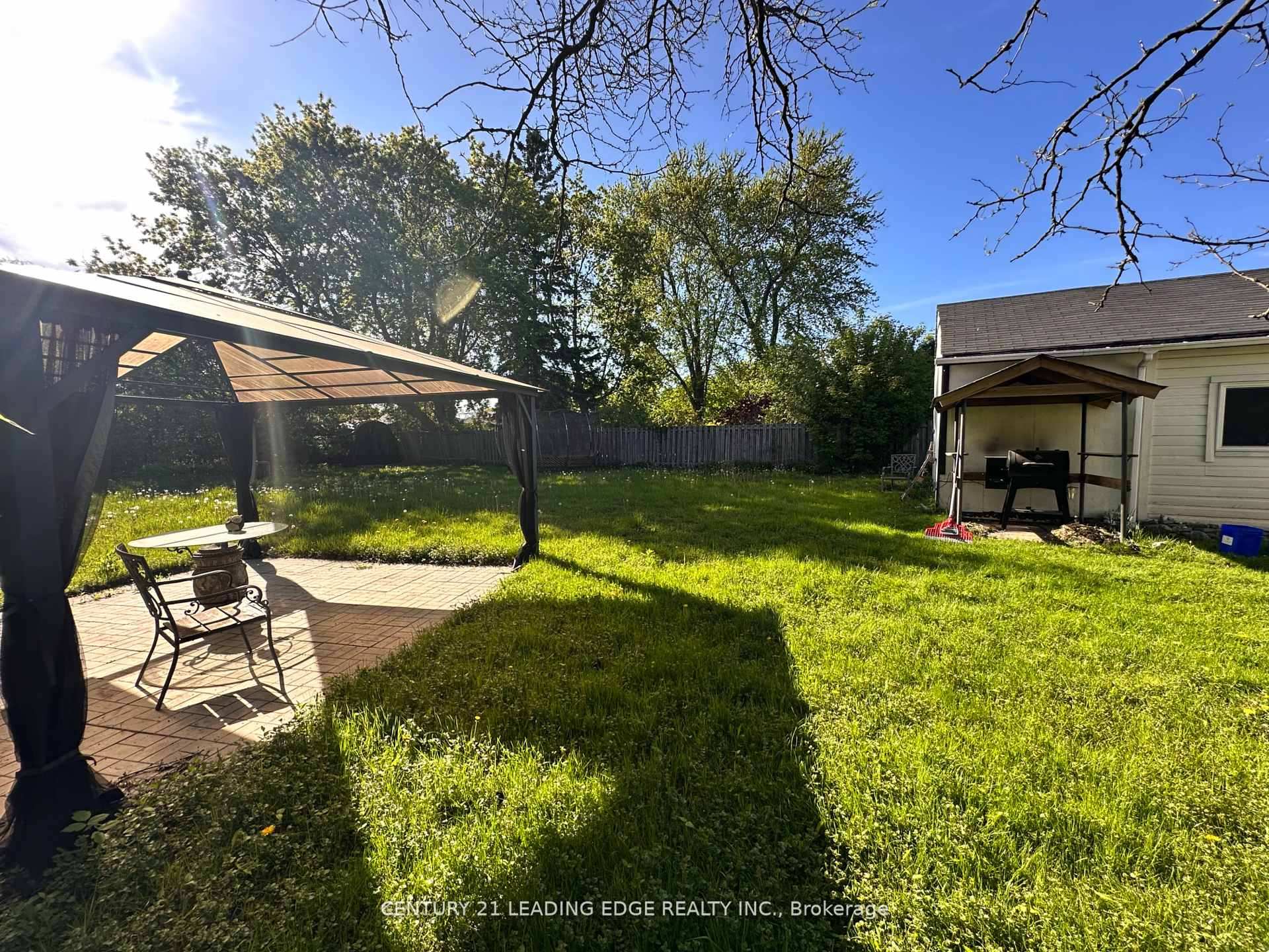 Photo 13 of Unit BSMT, 92 Thickson Road N, Whitby, Blue Grass Meadows — HOMEH