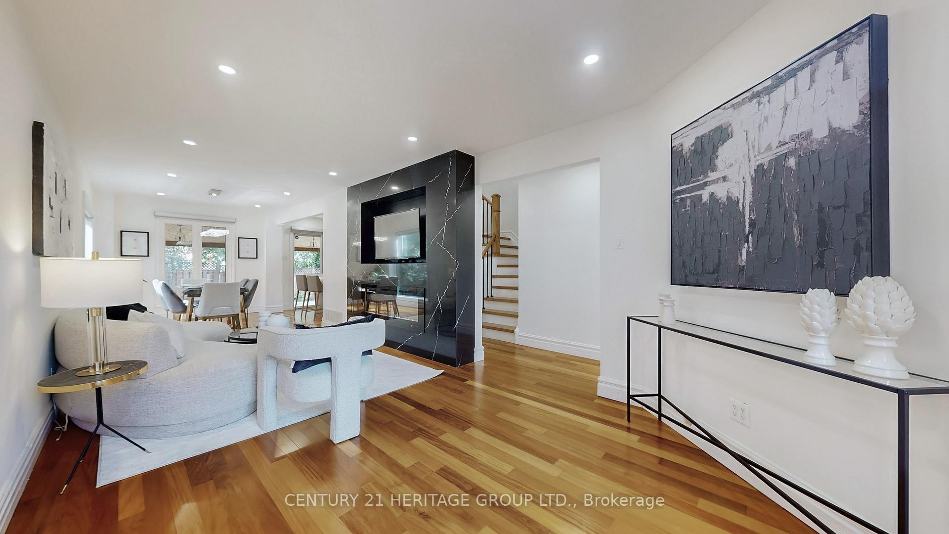 Photo 6 of 192 Winding Lane, Vaughan, Crestwood-Springfarm-Yorkhill — HOMEH