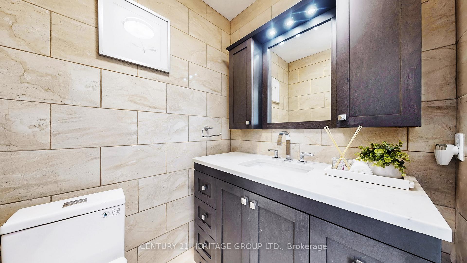 Photo 13 of 192 Winding Lane, Vaughan, Crestwood-Springfarm-Yorkhill — HOMEH