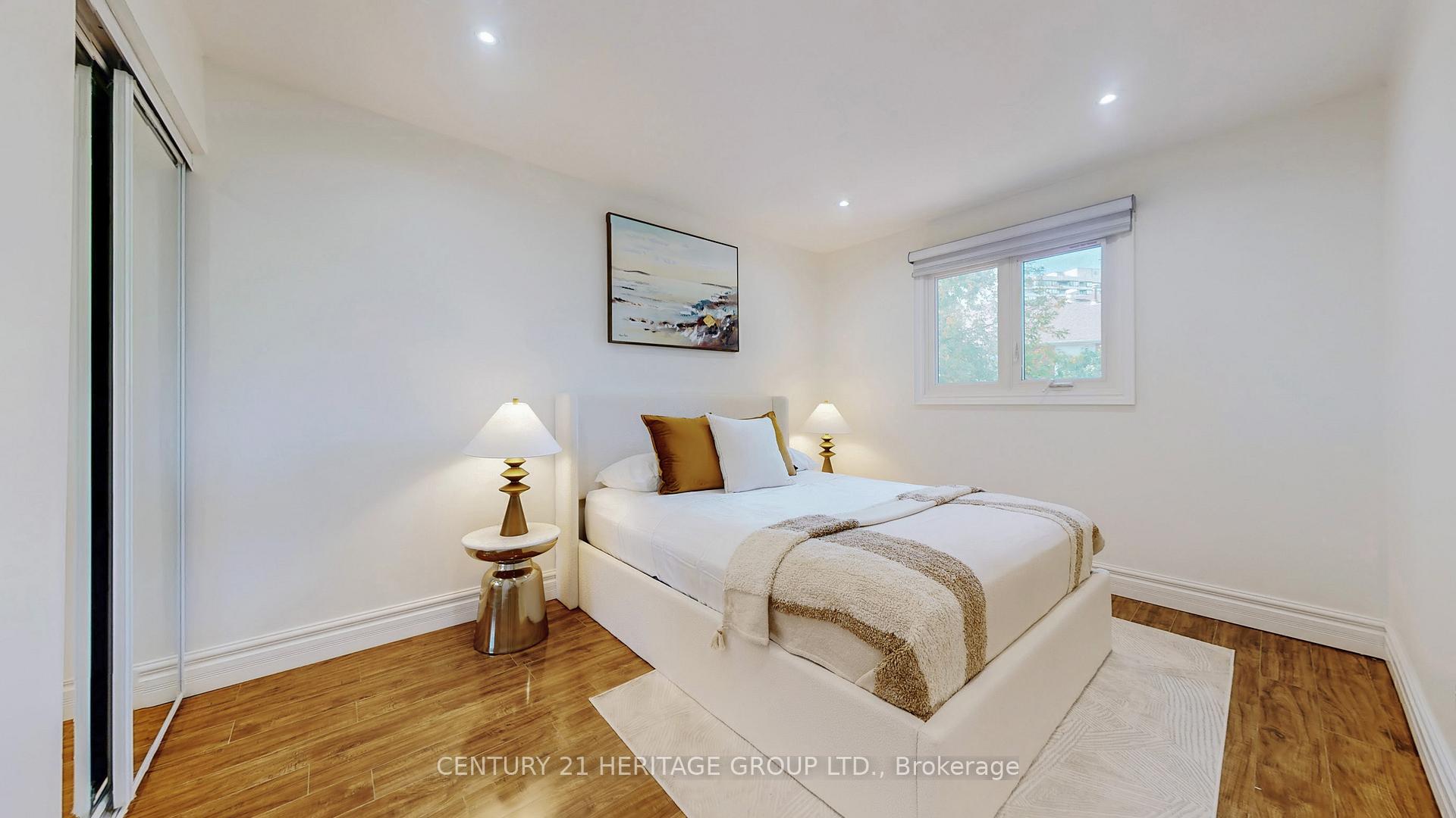 Photo 22 of 192 Winding Lane, Vaughan, Crestwood-Springfarm-Yorkhill — HOMEH