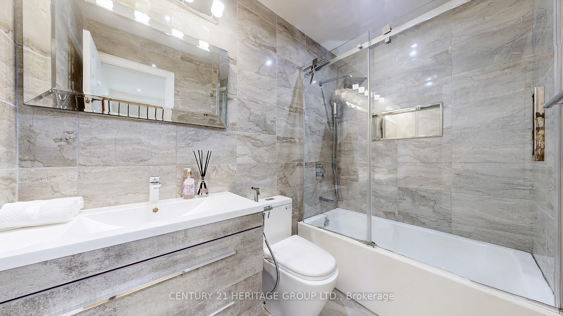 Photo 28 of 192 Winding Lane, Vaughan, Crestwood-Springfarm-Yorkhill — HOMEH