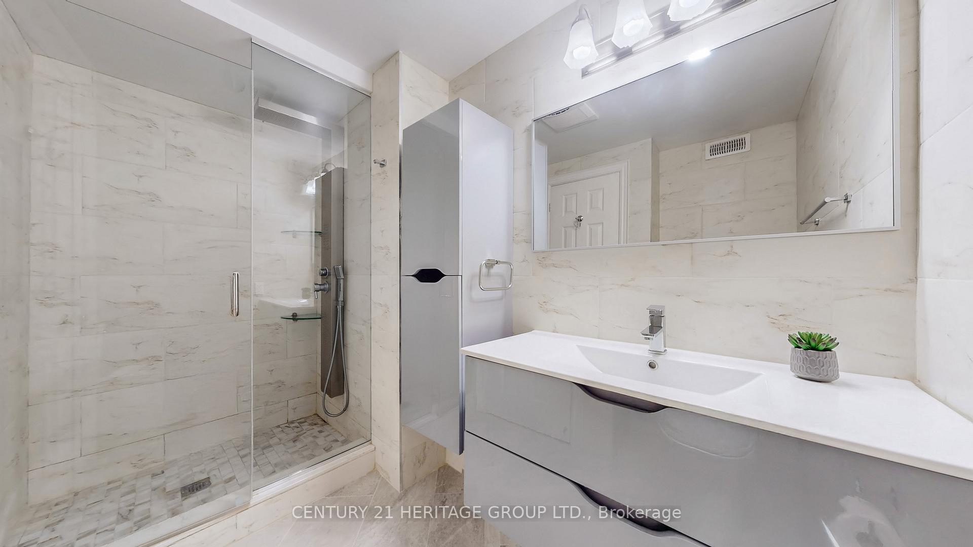 Photo 29 of 192 Winding Lane, Vaughan, Crestwood-Springfarm-Yorkhill — HOMEH