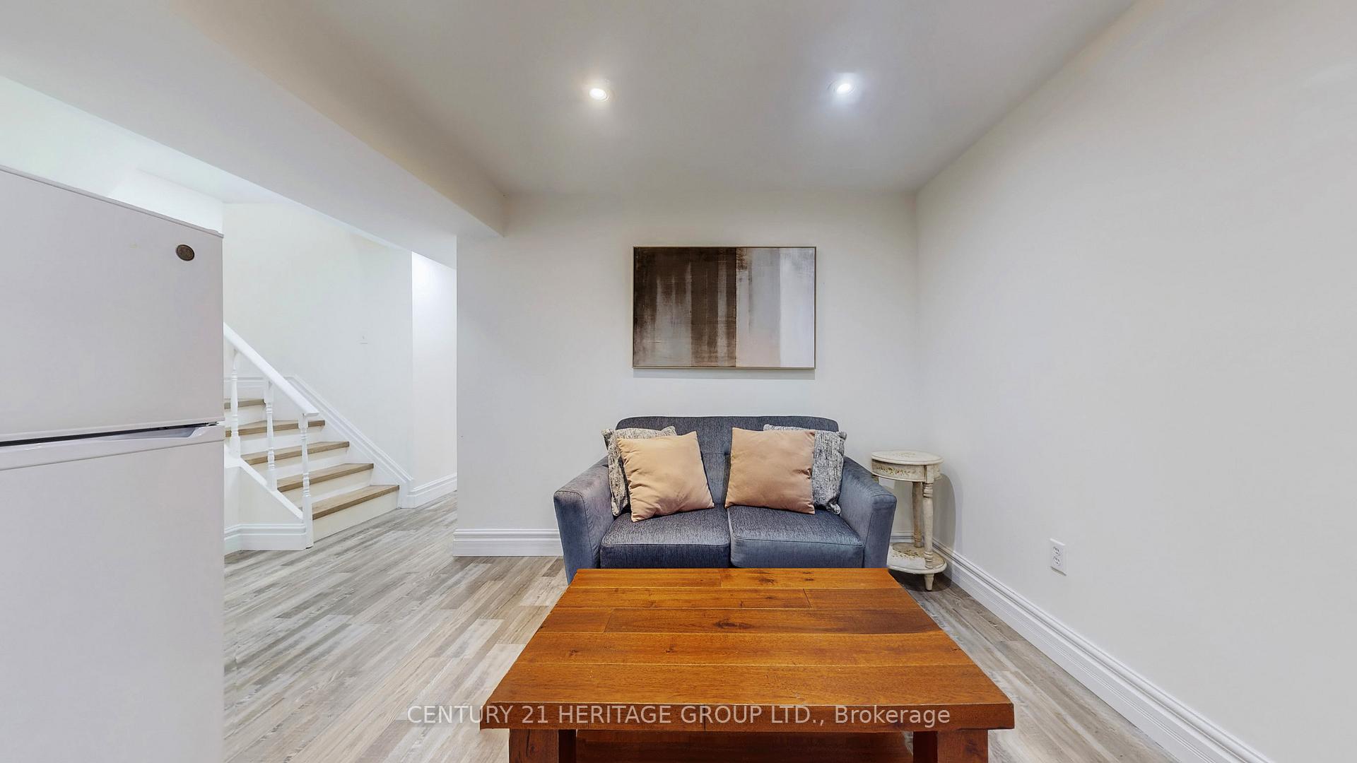 Photo 32 of 192 Winding Lane, Vaughan, Crestwood-Springfarm-Yorkhill — HOMEH