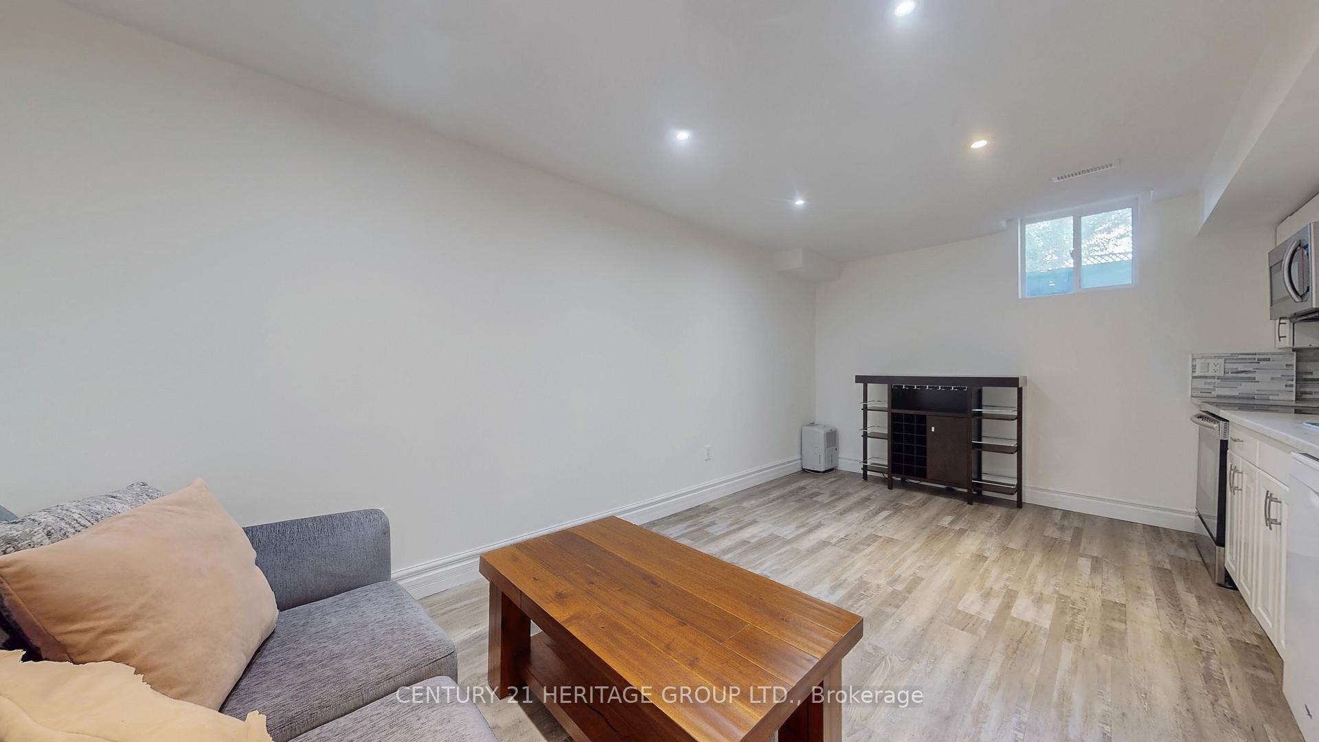 Photo 33 of 192 Winding Lane, Vaughan, Crestwood-Springfarm-Yorkhill — HOMEH