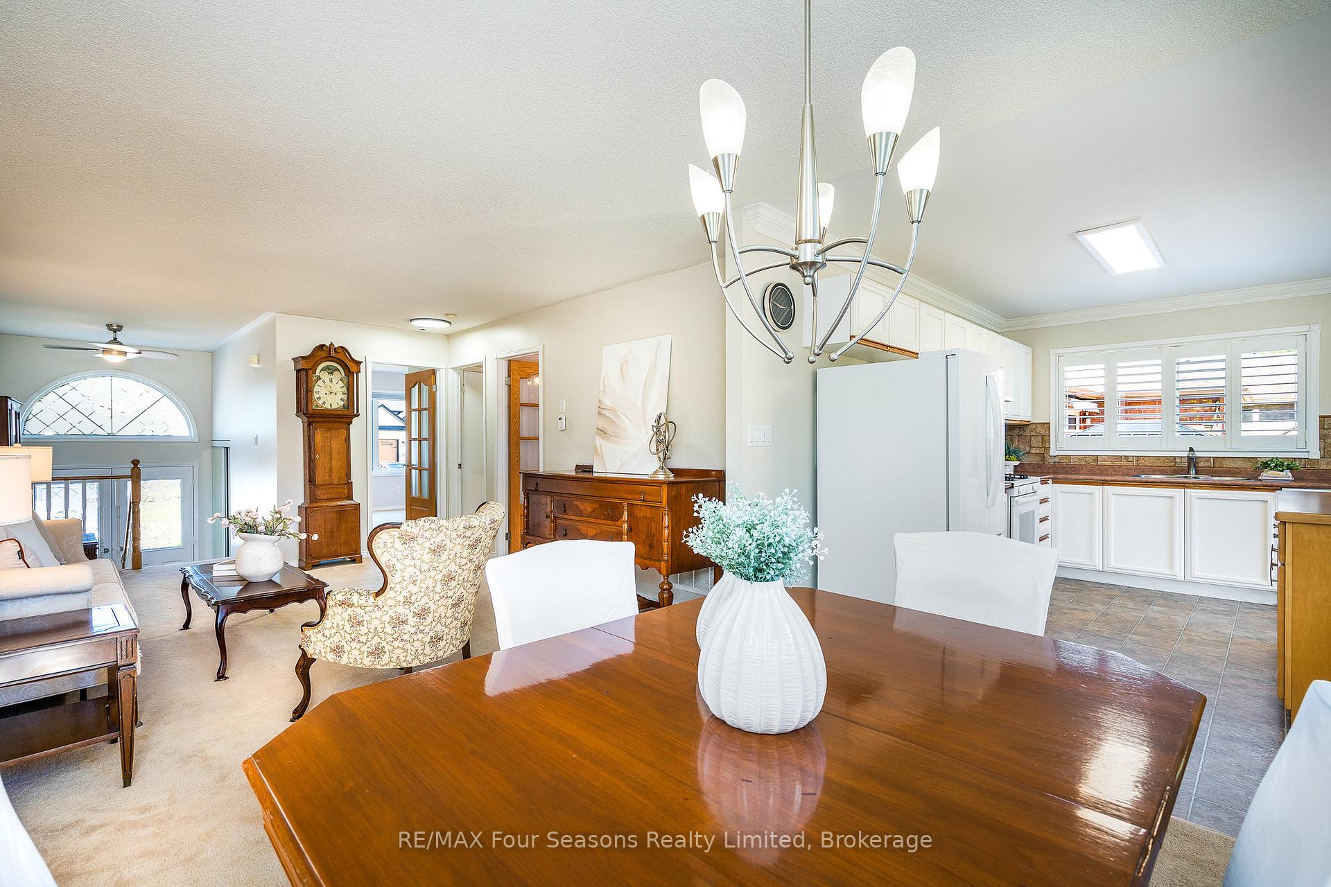 Photo 9 of 151 58th Street S, Wasaga Beach — HOMEH