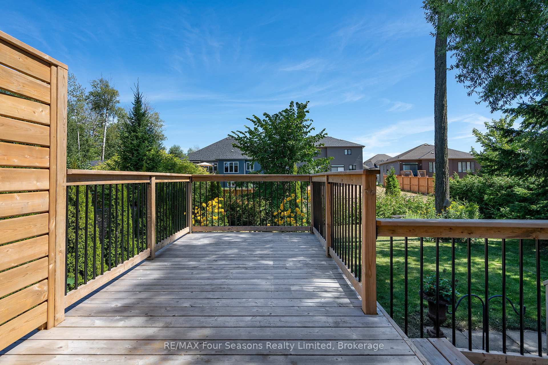 Photo 32 of 151 58th Street S, Wasaga Beach — HOMEH