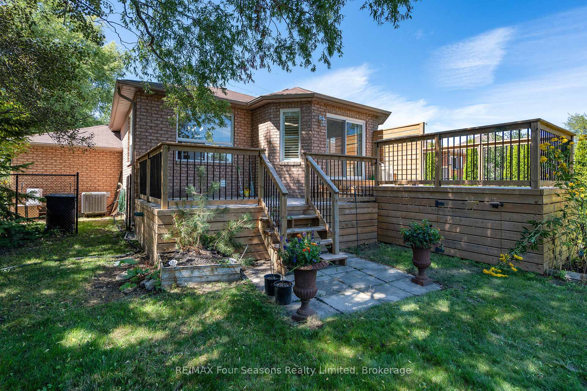 Photo 38 of 151 58th Street S, Wasaga Beach — HOMEH