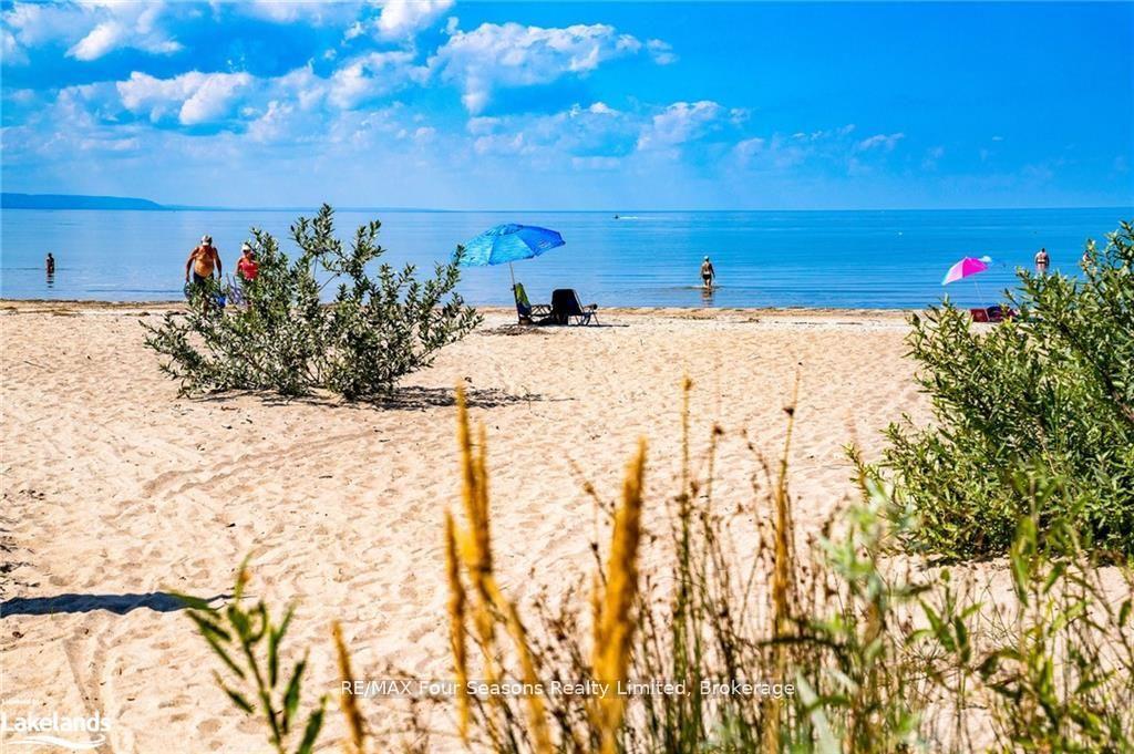 Photo 43 of 151 58th Street S, Wasaga Beach — HOMEH
