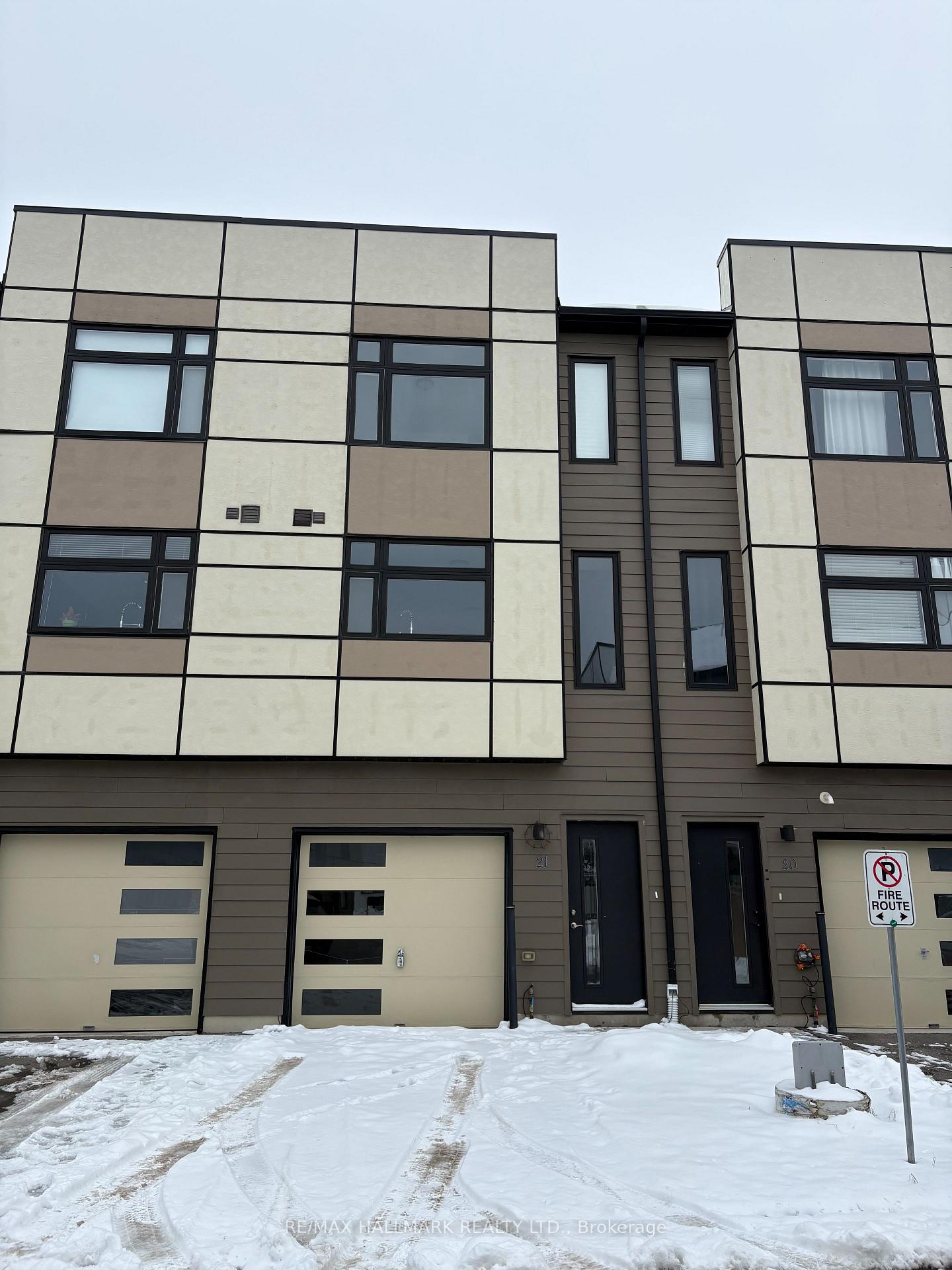 Photo 1 of Unit 21, 540 Essa Road, Barrie, Holly — HOMEH