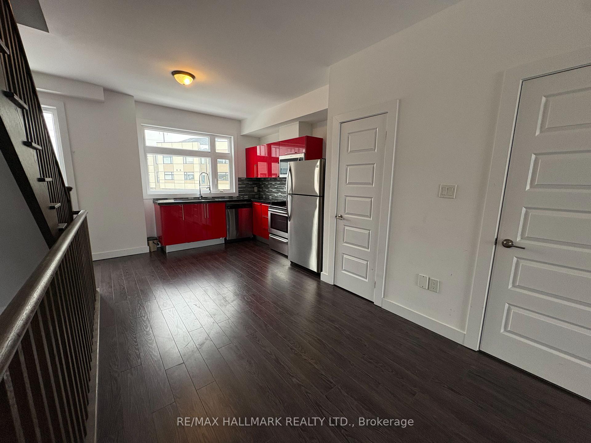 Photo 6 of Unit 21, 540 Essa Road, Barrie, Holly — HOMEH