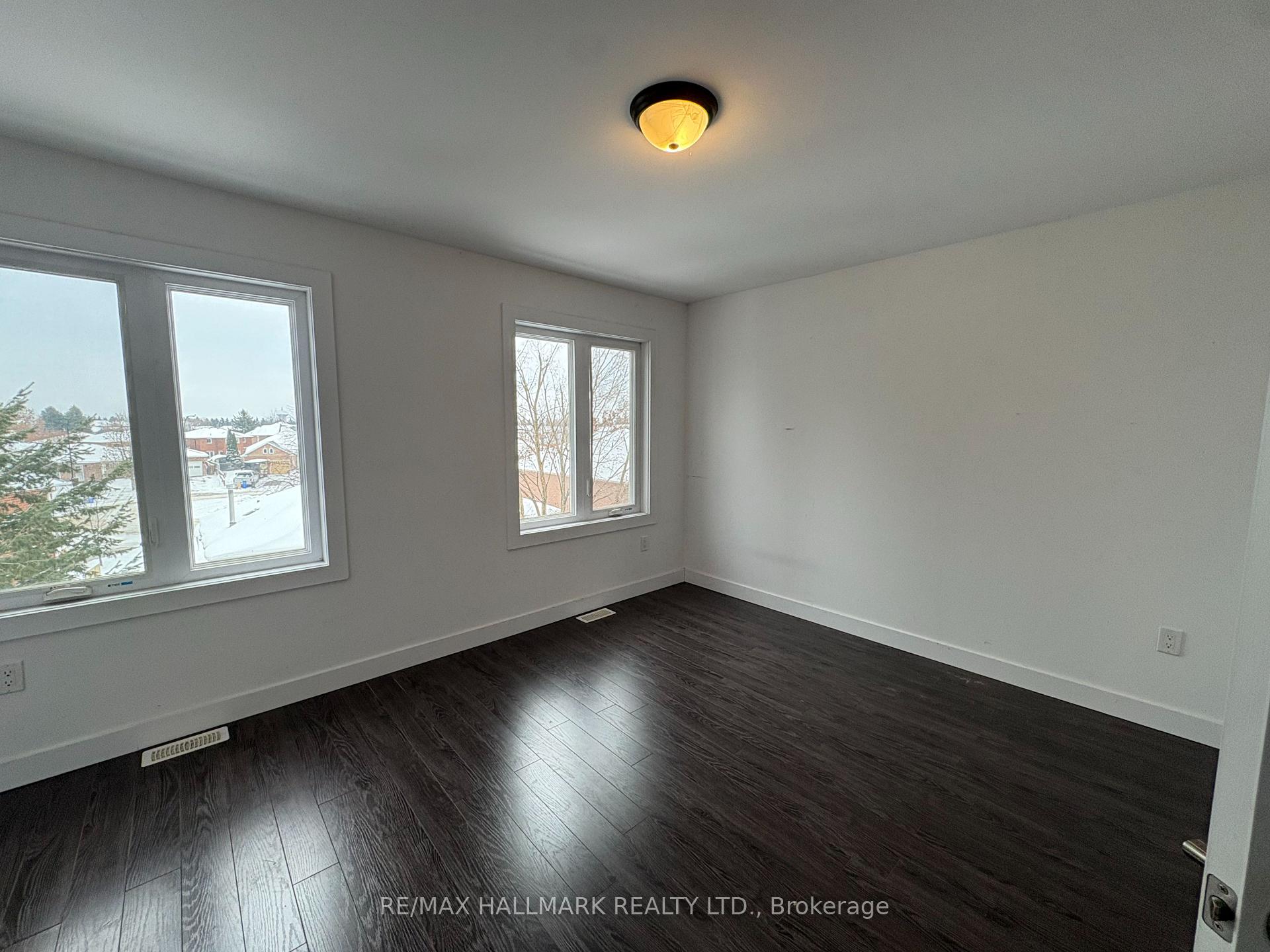 Photo 8 of Unit 21, 540 Essa Road, Barrie, Holly — HOMEH