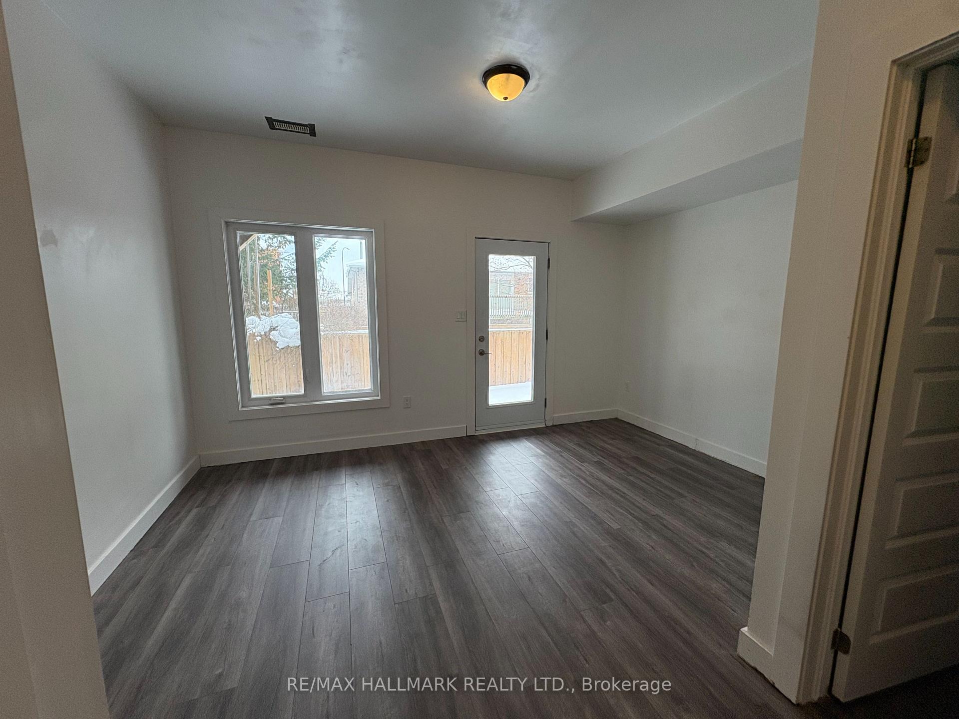 Photo 10 of Unit 21, 540 Essa Road, Barrie, Holly — HOMEH