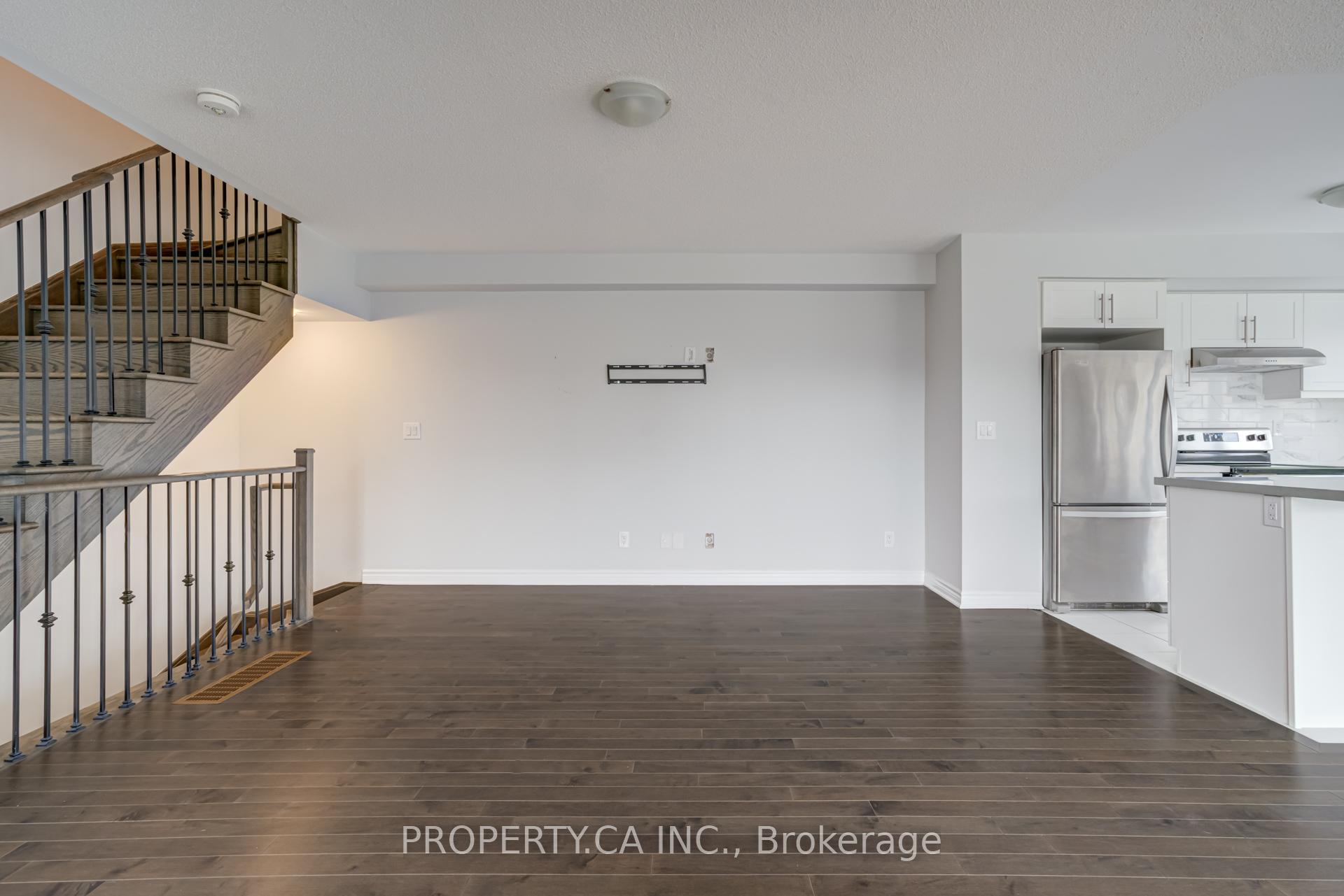 Photo 13 of 62 Porcelain Way, Whitby, Rolling Acres — HOMEH