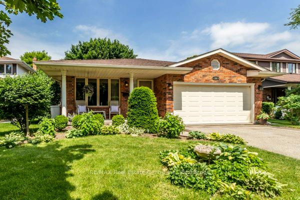 Photo 1 of 606 Hunters Place, Waterloo, Colonial Acres — HOMEH