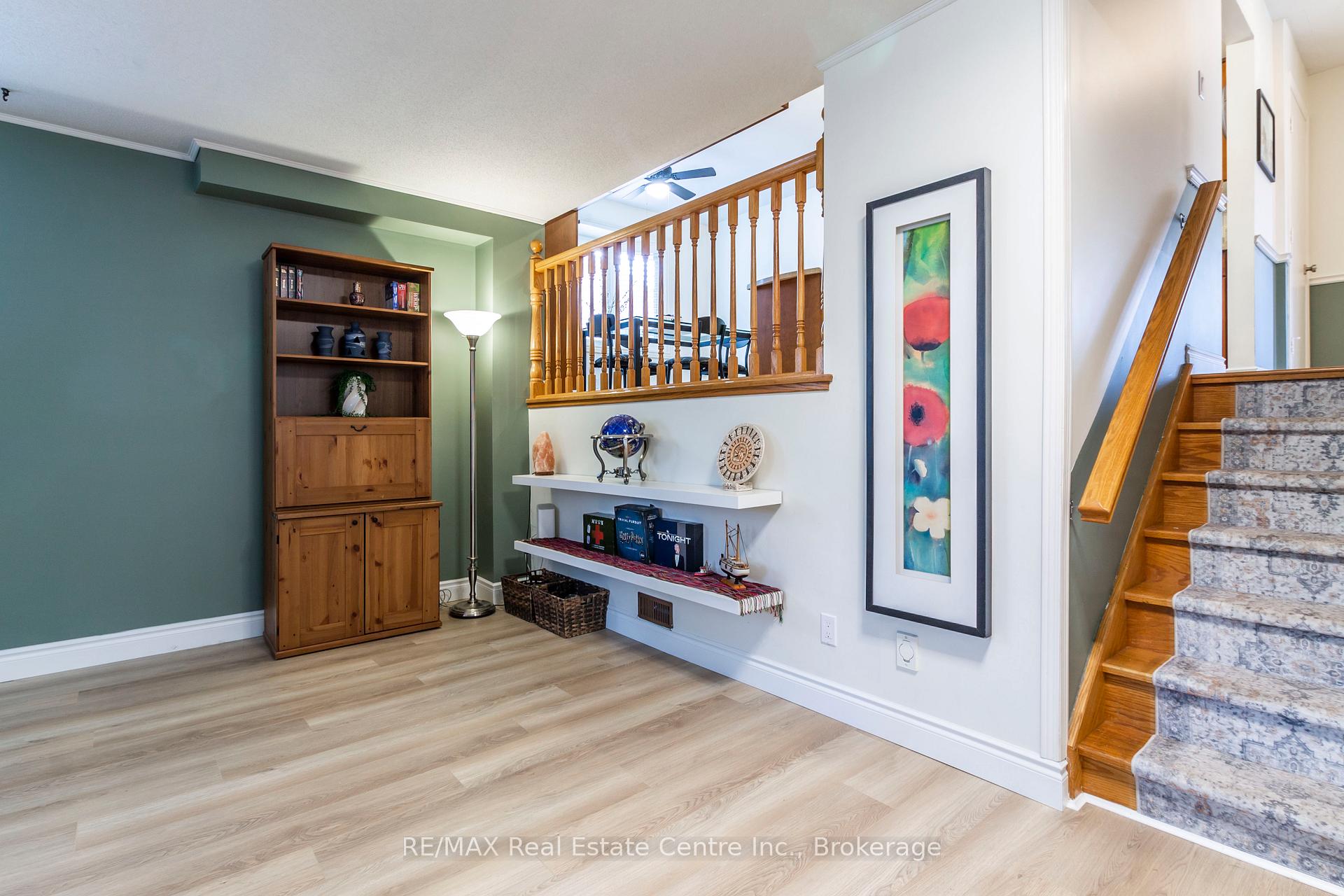 Photo 27 of 606 Hunters Place, Waterloo, Colonial Acres — HOMEH