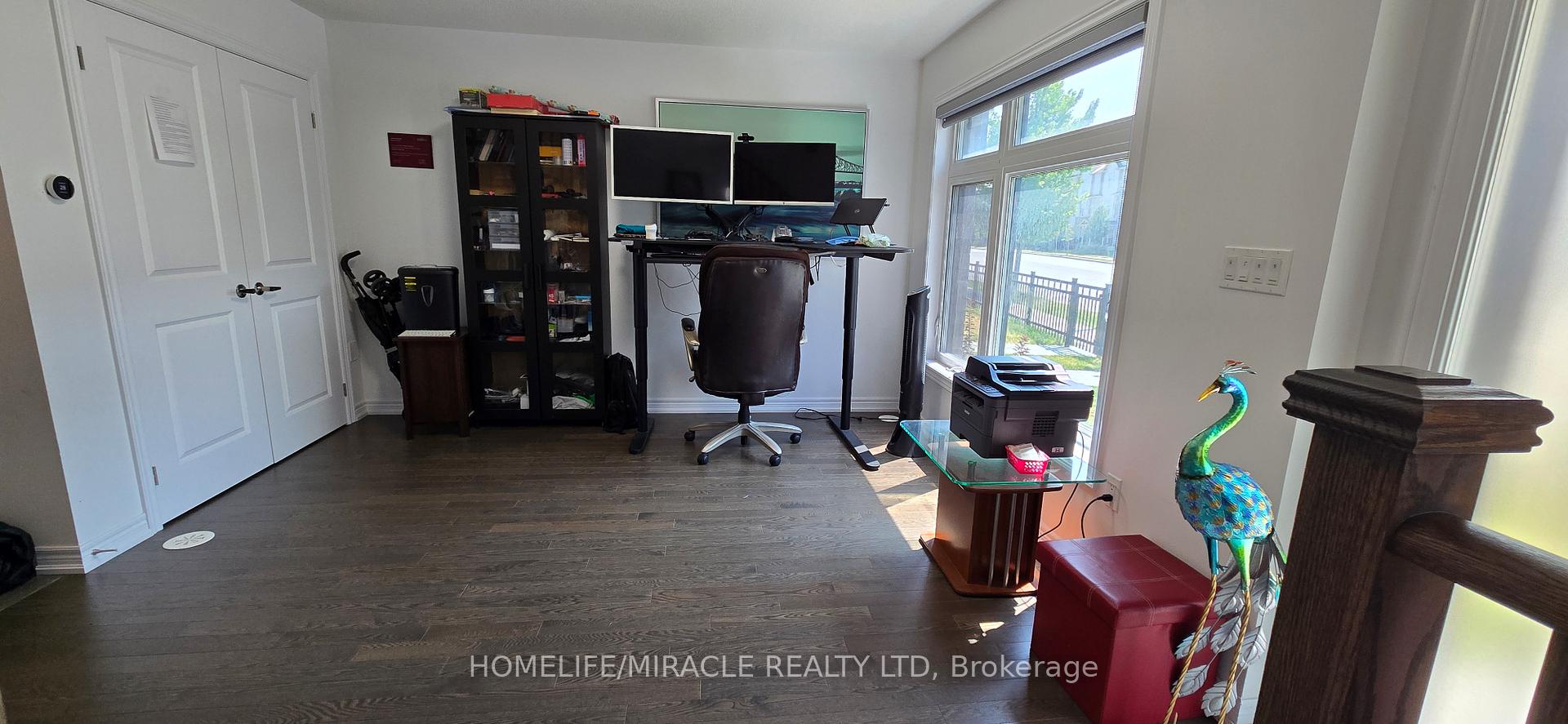 Photo 9 of 77 Sorbara Way, Whitby, Brooklin — HOMEH