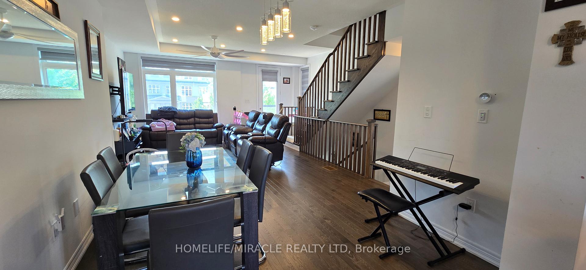 Photo 12 of 77 Sorbara Way, Whitby, Brooklin — HOMEH