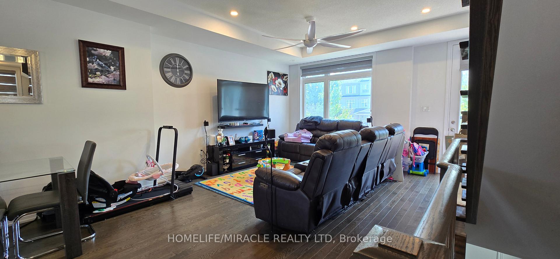 Photo 14 of 77 Sorbara Way, Whitby, Brooklin — HOMEH