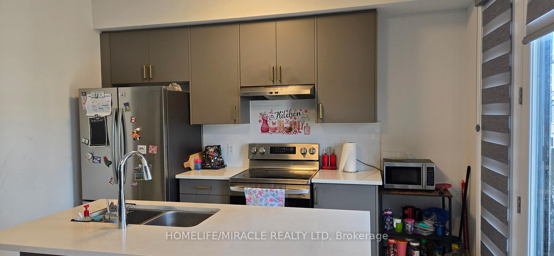 Photo 21 of 77 Sorbara Way, Whitby, Brooklin — HOMEH