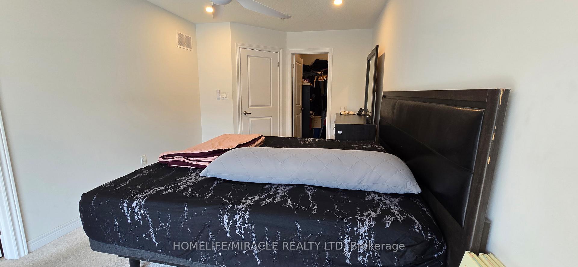 Photo 29 of 77 Sorbara Way, Whitby, Brooklin — HOMEH