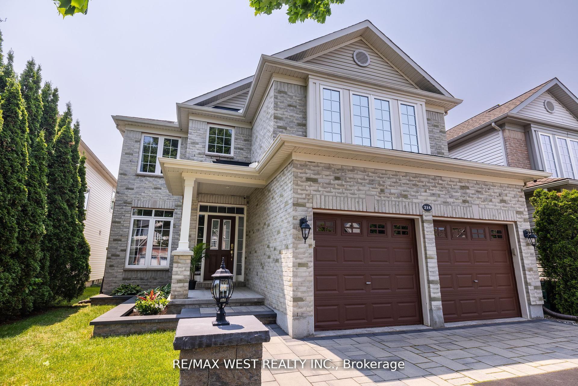 Front of 214 Castlegarth Crescent