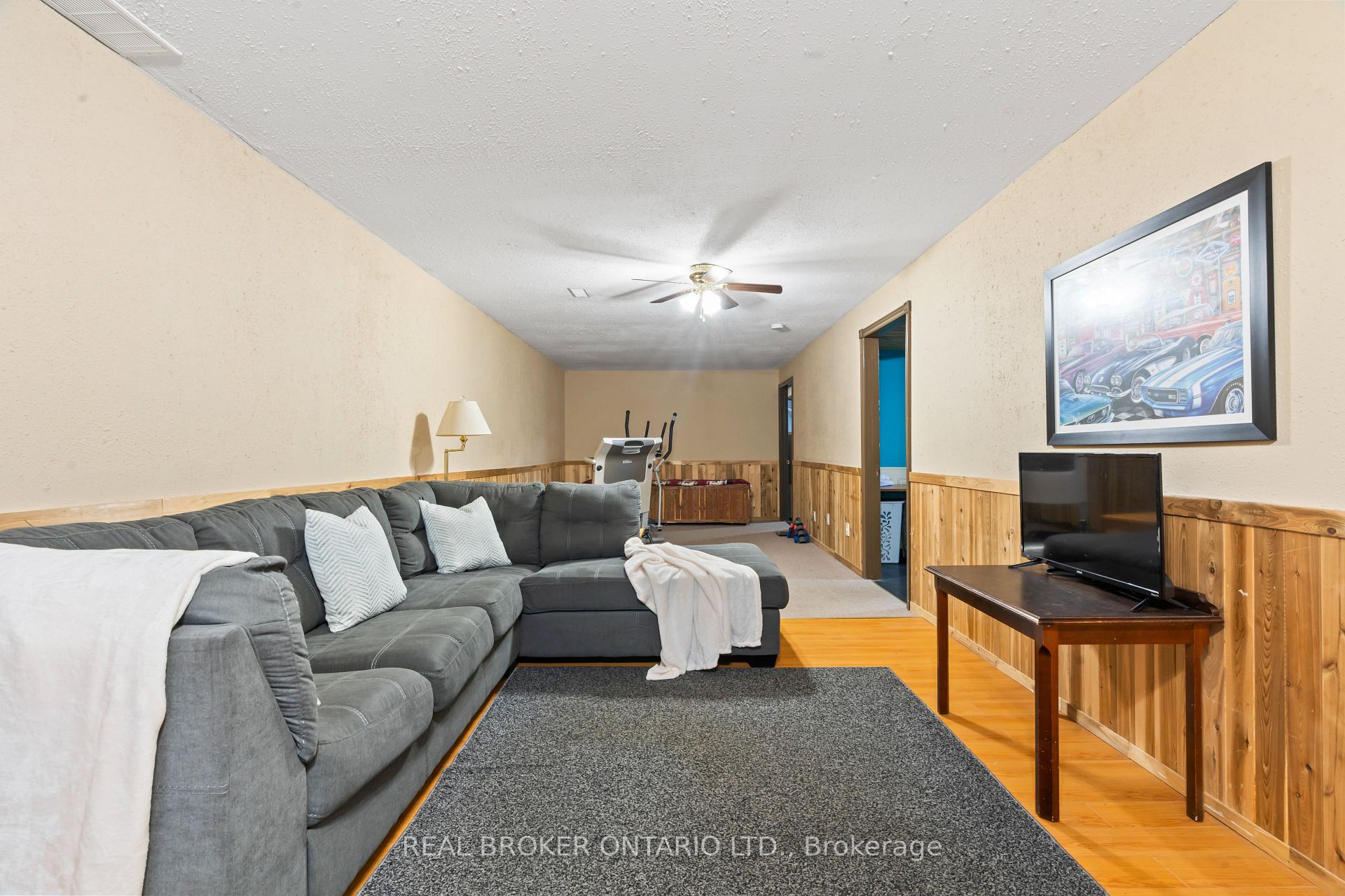 Photo 21 of 213 Queen Street S, West Grey — HOMEH