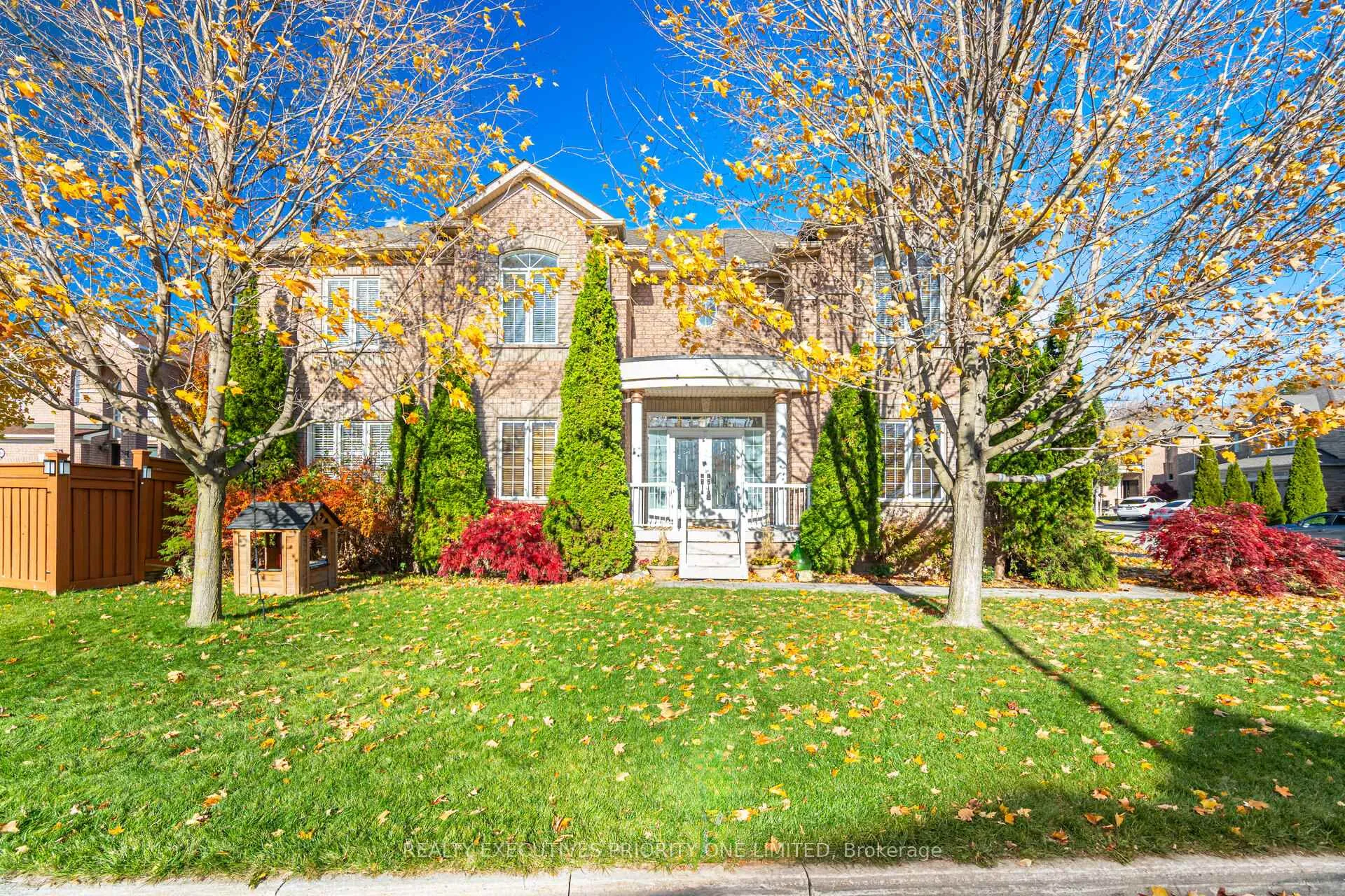 Photo 6 of 56 Regency View Heights, Vaughan, Rural Vaughan — HOMEH