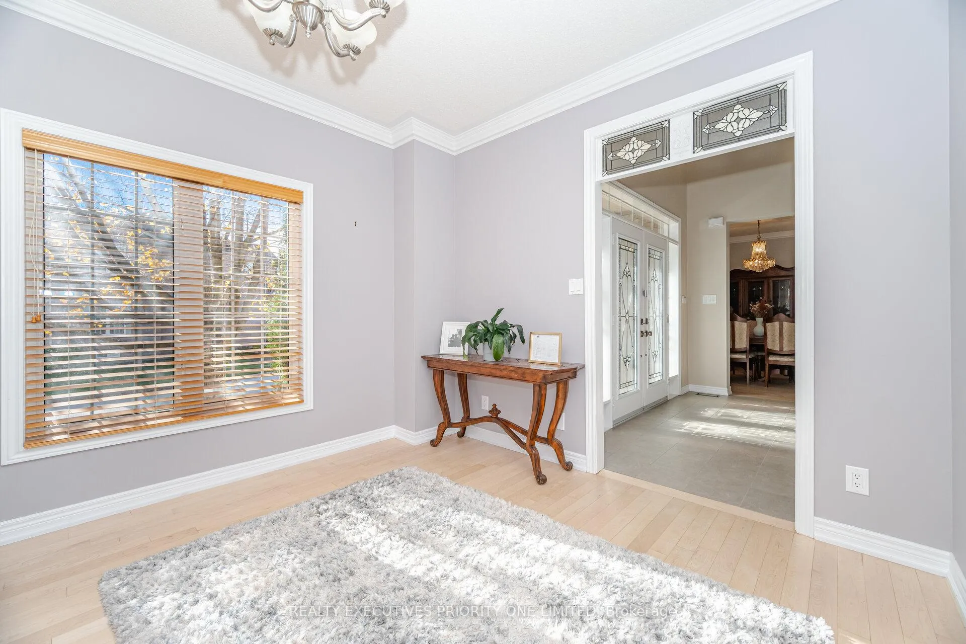 Photo 9 of 56 Regency View Heights, Vaughan, Rural Vaughan — HOMEH