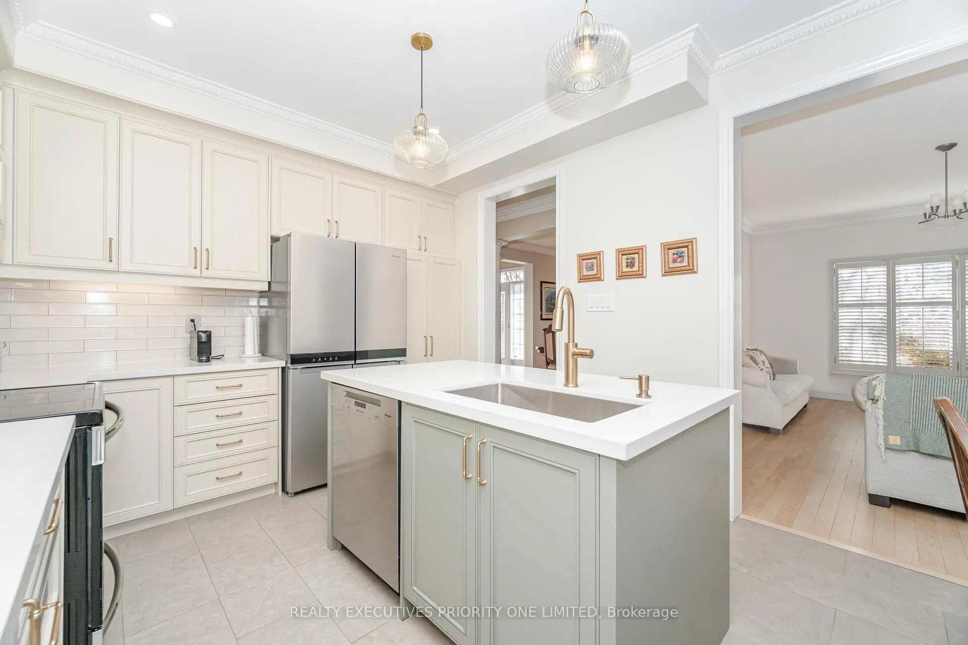 Photo 14 of 56 Regency View Heights, Vaughan, Rural Vaughan — HOMEH