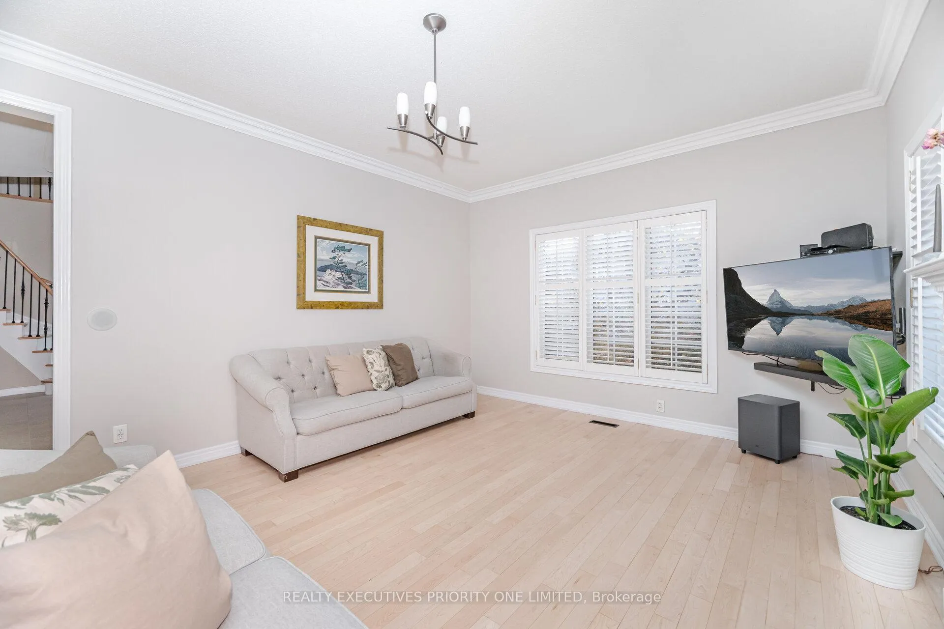 Photo 18 of 56 Regency View Heights, Vaughan, Rural Vaughan — HOMEH