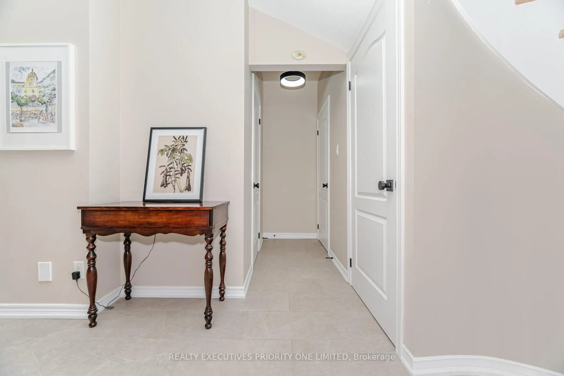 Photo 19 of 56 Regency View Heights, Vaughan, Rural Vaughan — HOMEH