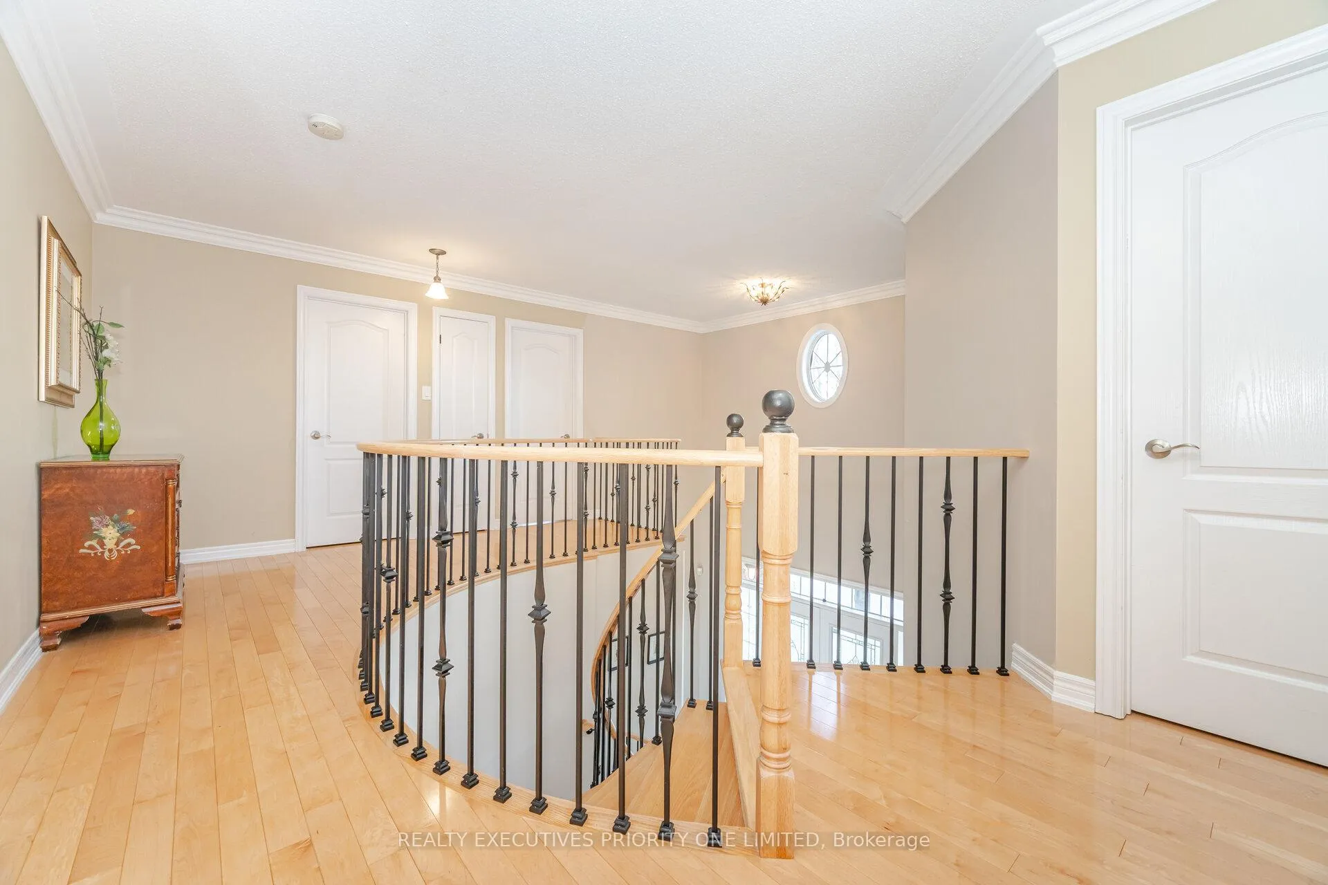 Photo 24 of 56 Regency View Heights, Vaughan, Rural Vaughan — HOMEH