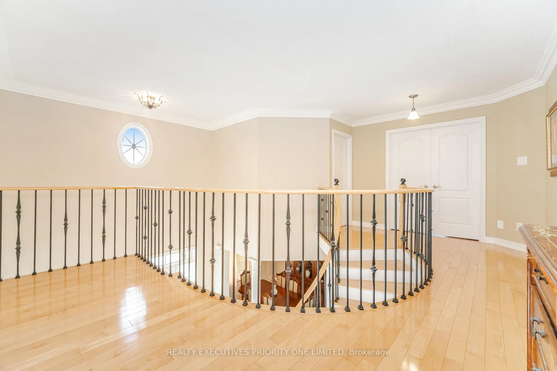 Photo 25 of 56 Regency View Heights, Vaughan, Rural Vaughan — HOMEH