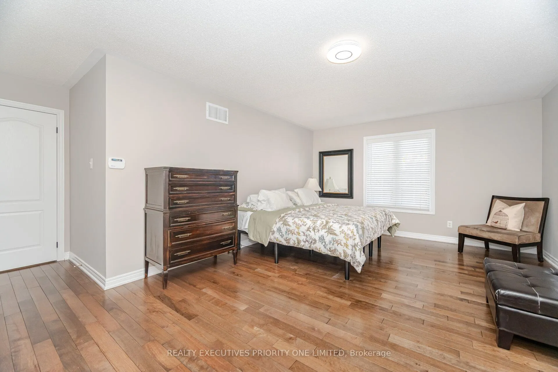 Photo 26 of 56 Regency View Heights, Vaughan, Rural Vaughan — HOMEH