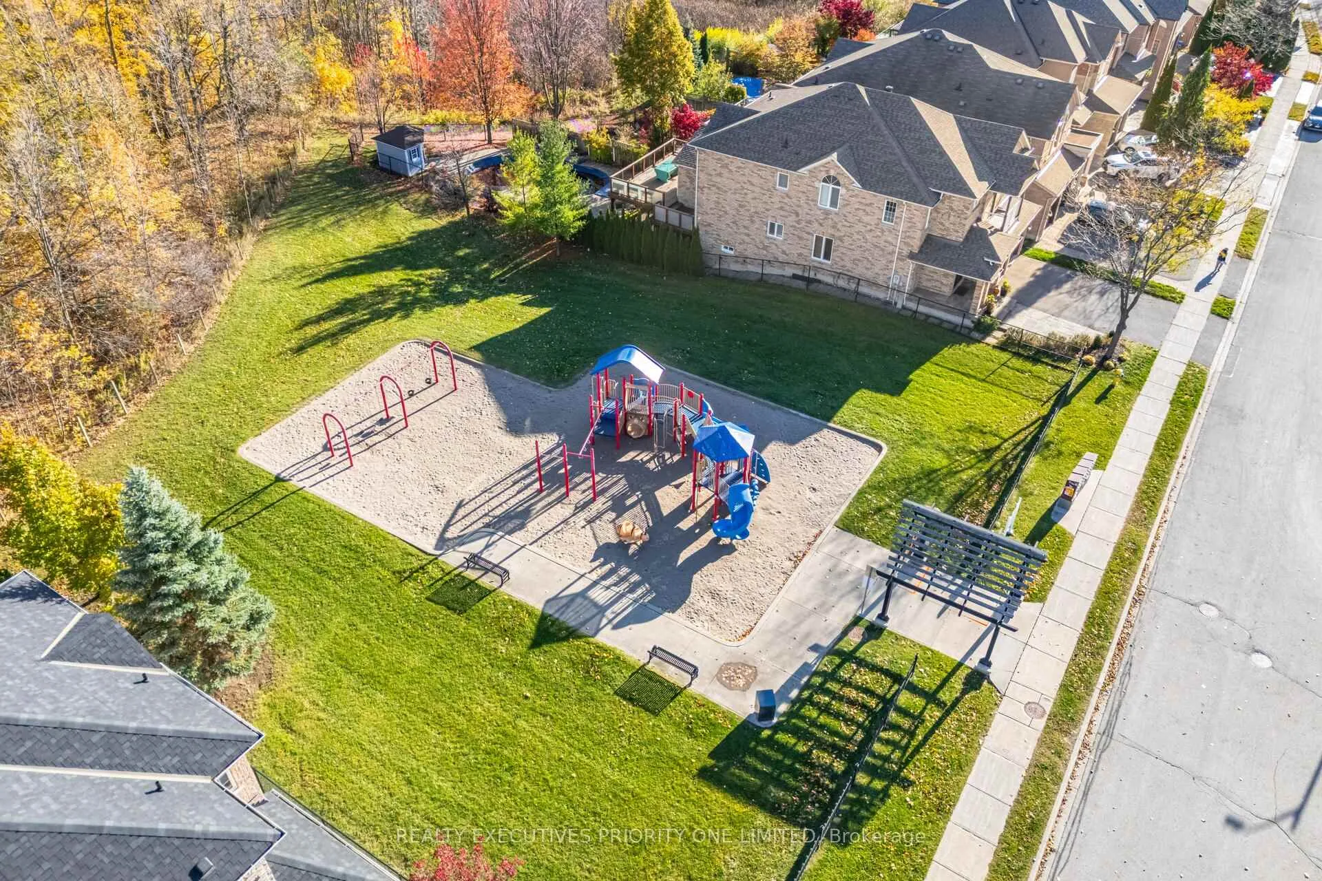 Photo 46 of 56 Regency View Heights, Vaughan, Rural Vaughan — HOMEH