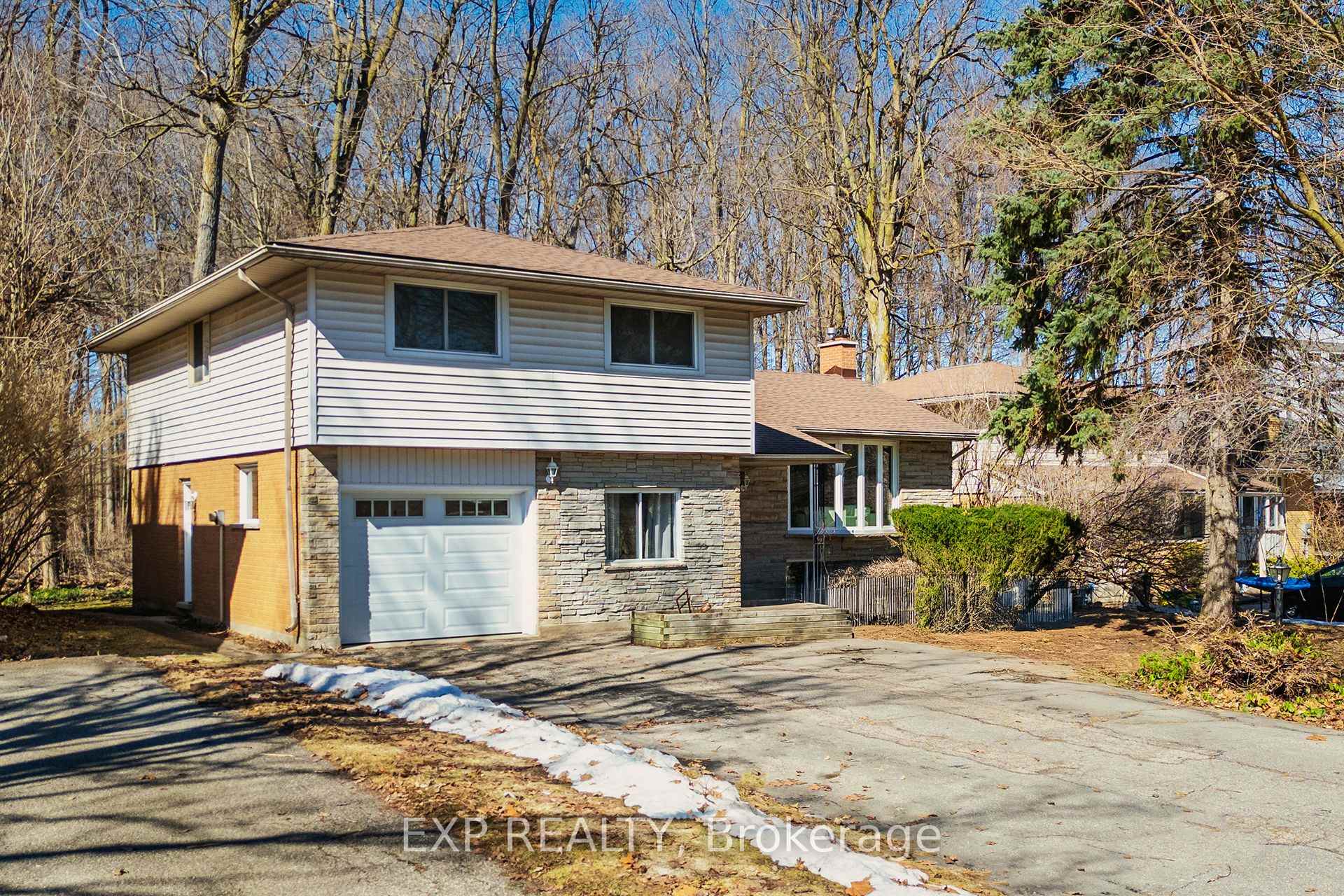 Photo 1 of 476 Parkwood Court, Waterloo — HOMEH