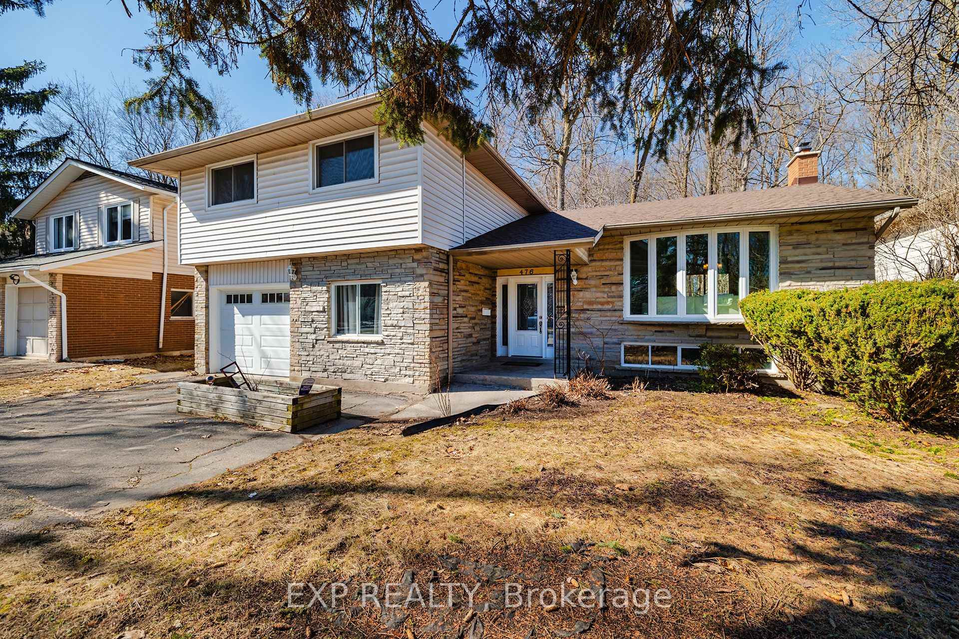 Photo 3 of 476 Parkwood Court, Waterloo — HOMEH
