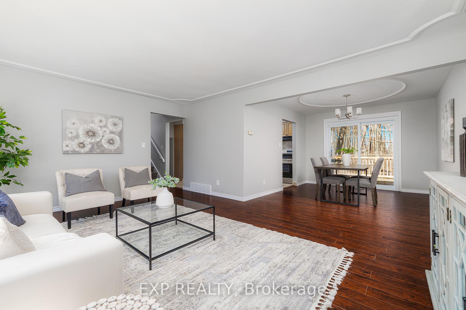 Photo 5 of 476 Parkwood Court, Waterloo — HOMEH