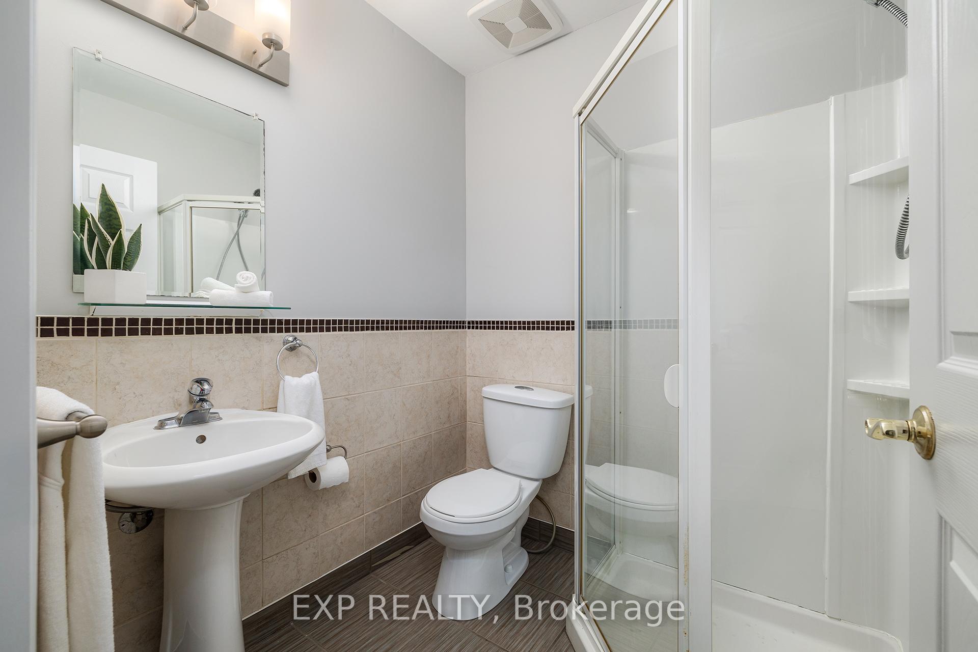 Photo 13 of 476 Parkwood Court, Waterloo — HOMEH