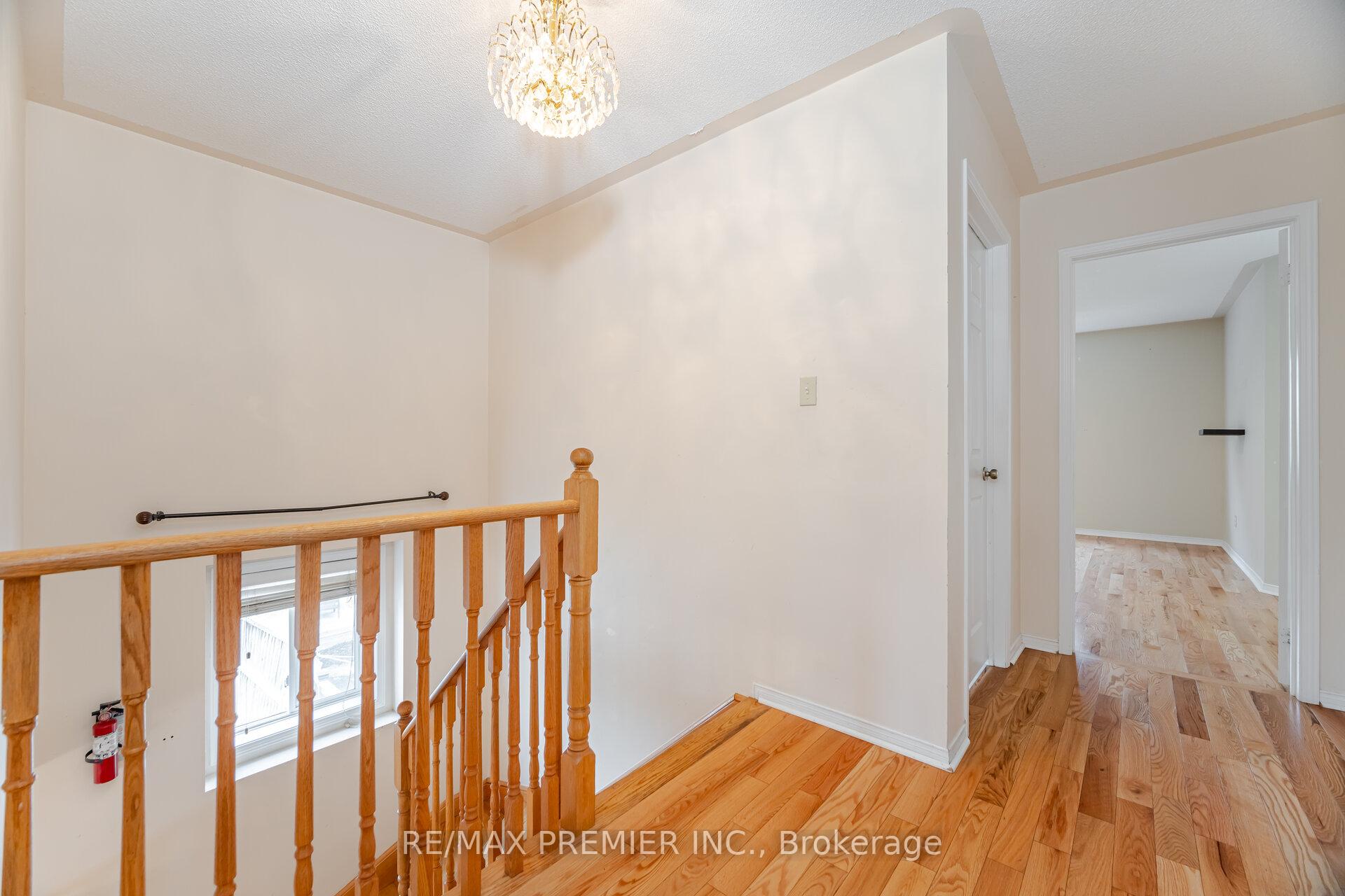 Photo 3 of 148 Harrongate Place, Whitby, Taunton North — HOMEH