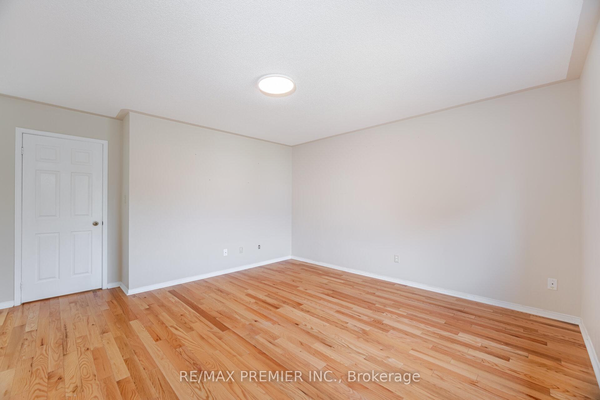 Photo 6 of 148 Harrongate Place, Whitby, Taunton North — HOMEH