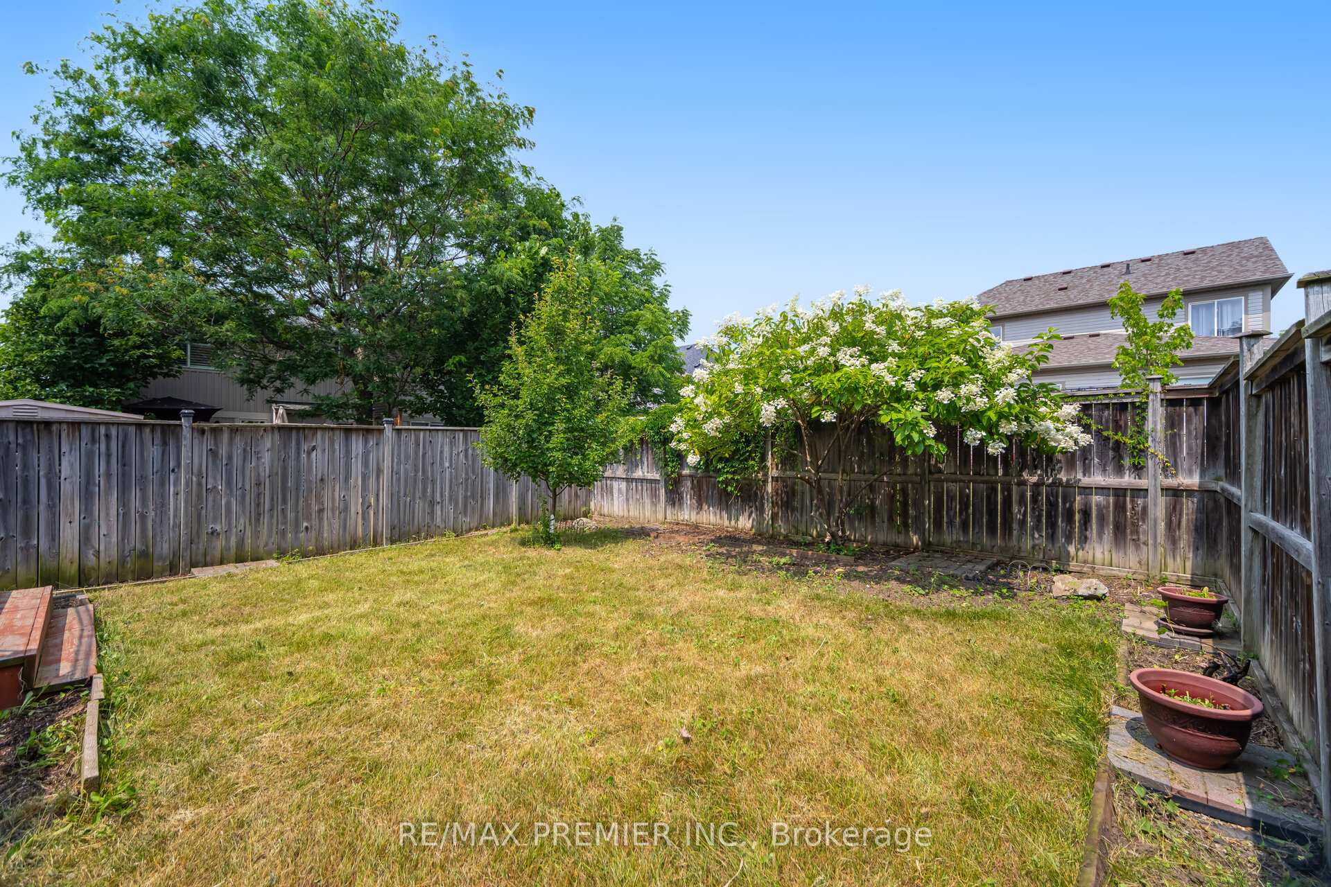 Photo 19 of 148 Harrongate Place, Whitby, Taunton North — HOMEH