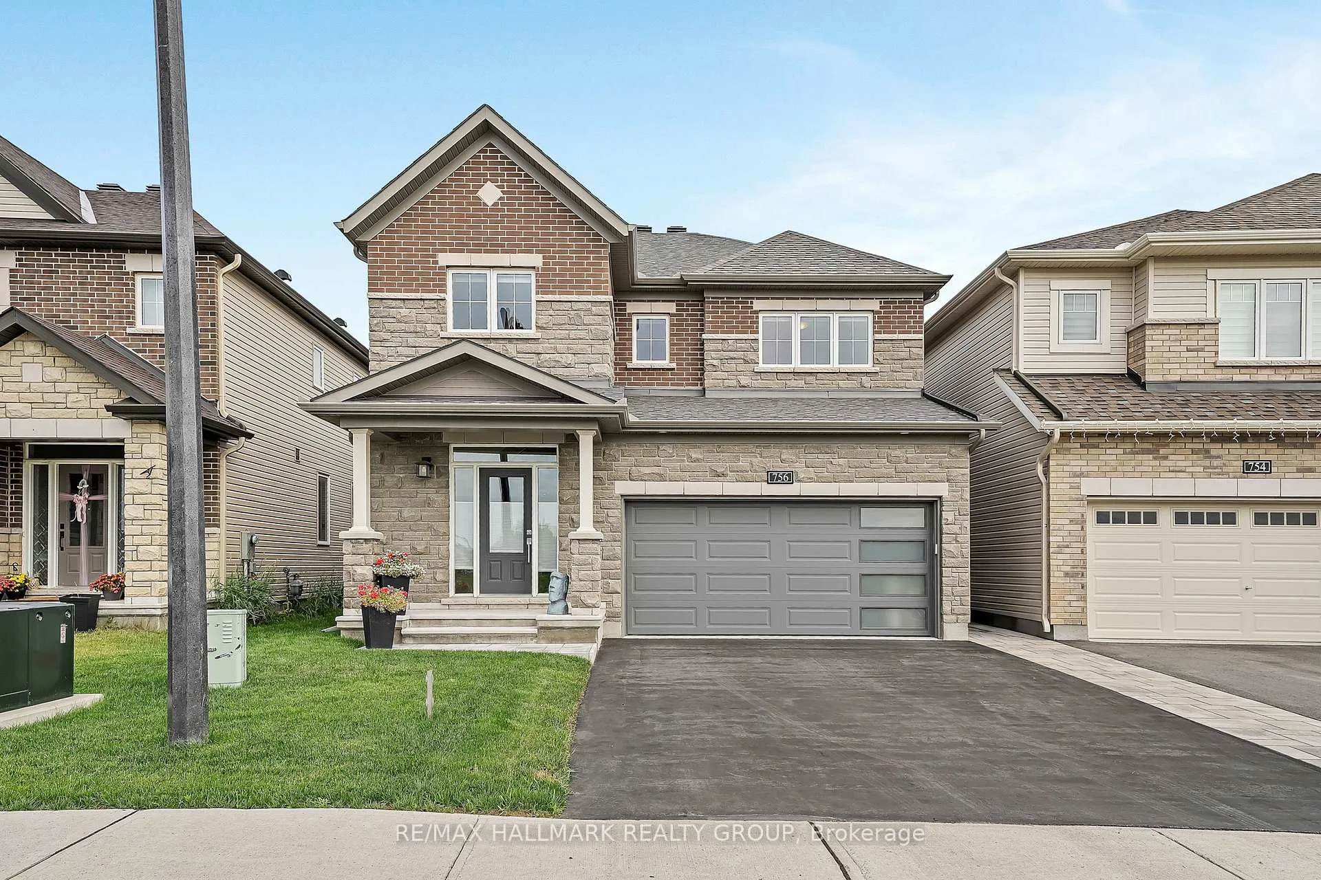 Photo 1 of 756 Cappamore Drive, Ottawa, Barrhaven - Half Moon Bay — HOMEH